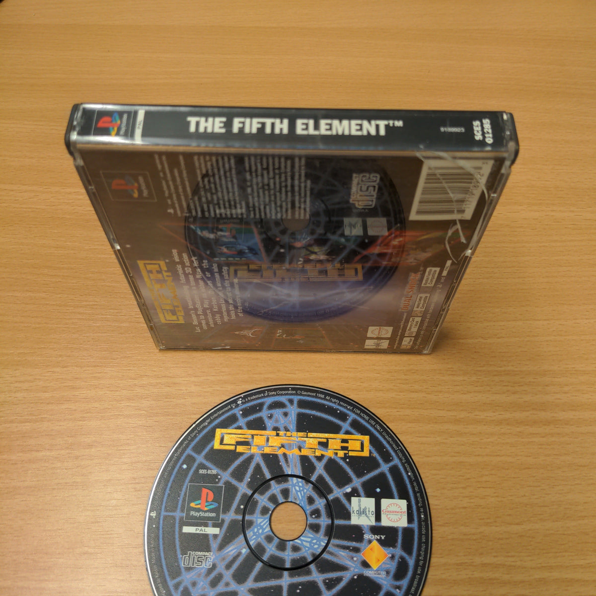Fifth Element (Sony PlayStation 1, 1998) | Achetez sur Fifth Element (Sony PlayStation 1, 1998) | Achetez sur