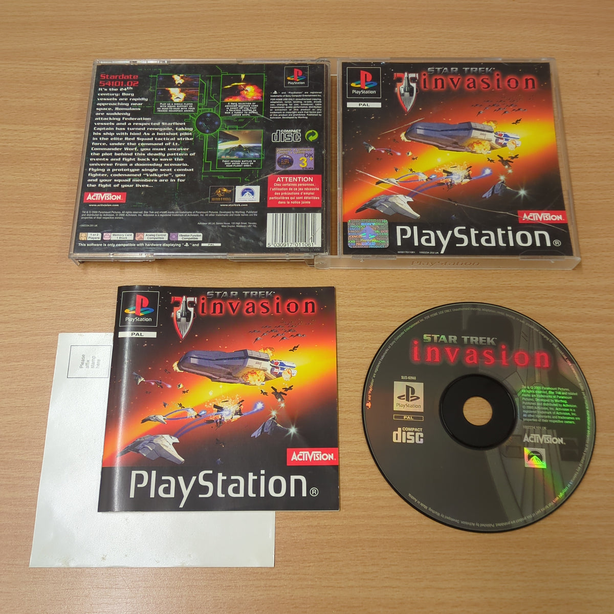PS1 - 01) Playstation Star Trek : Invasion PAL COMPLET PS1 - 01) Playstation Star Trek : Invasion PAL COMPLET