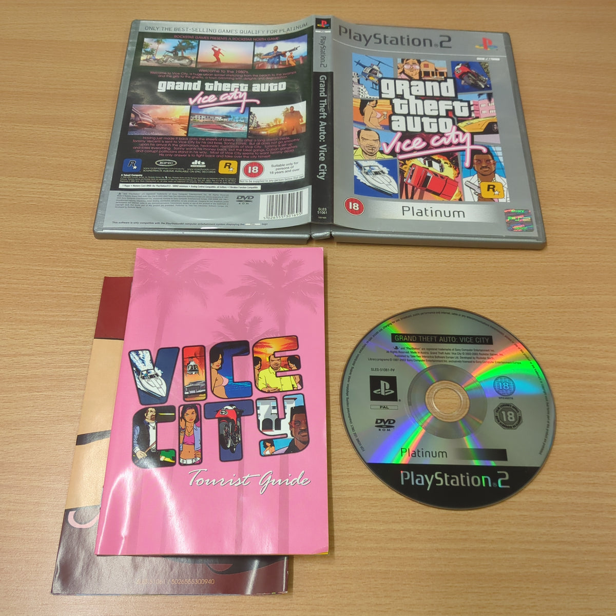 Jeu PS2 Platinum GTA Vice City Complet Avec Carte - Comme Neuf - Édition PAL 2002