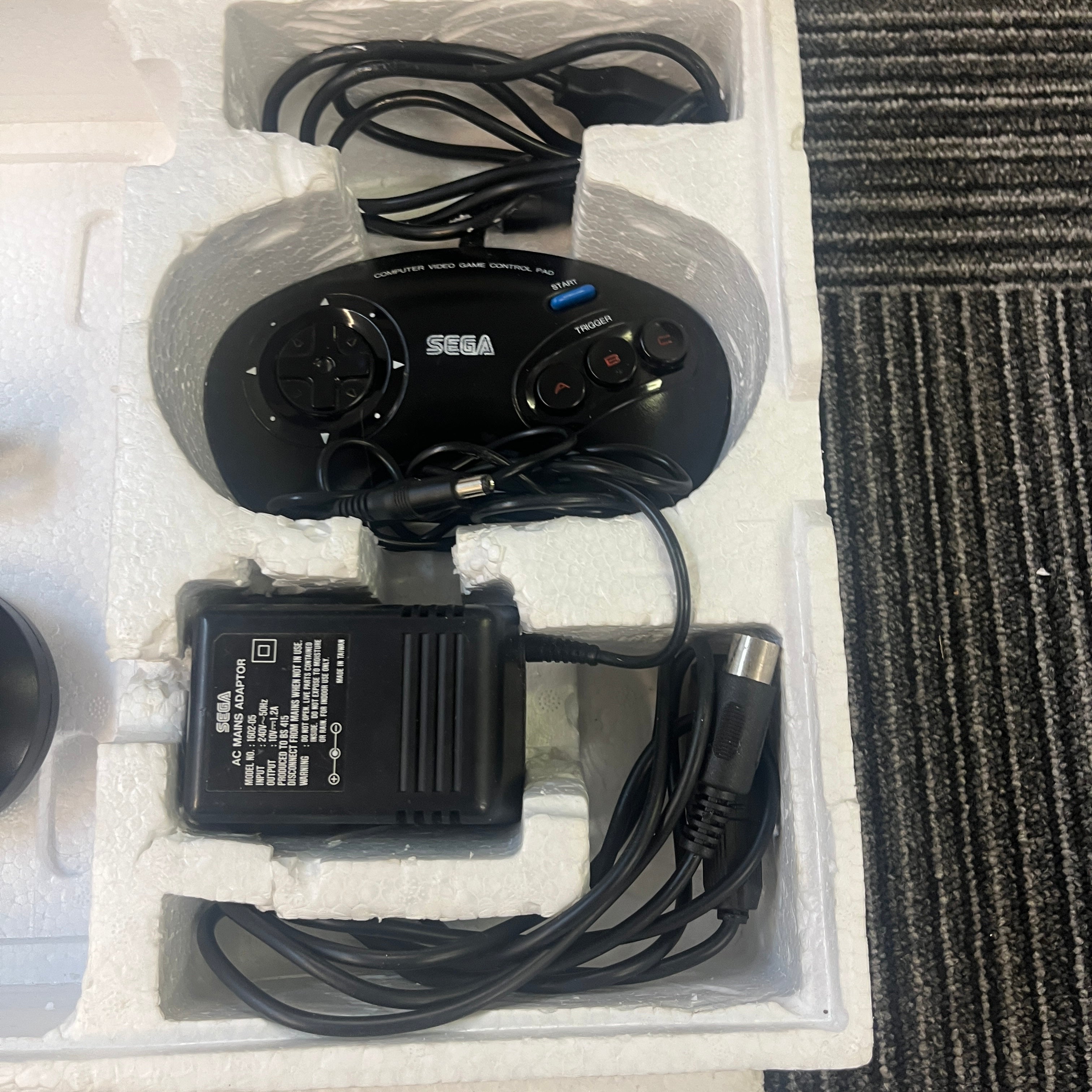 Sega Mega Drive Console PAL B Asian boxed