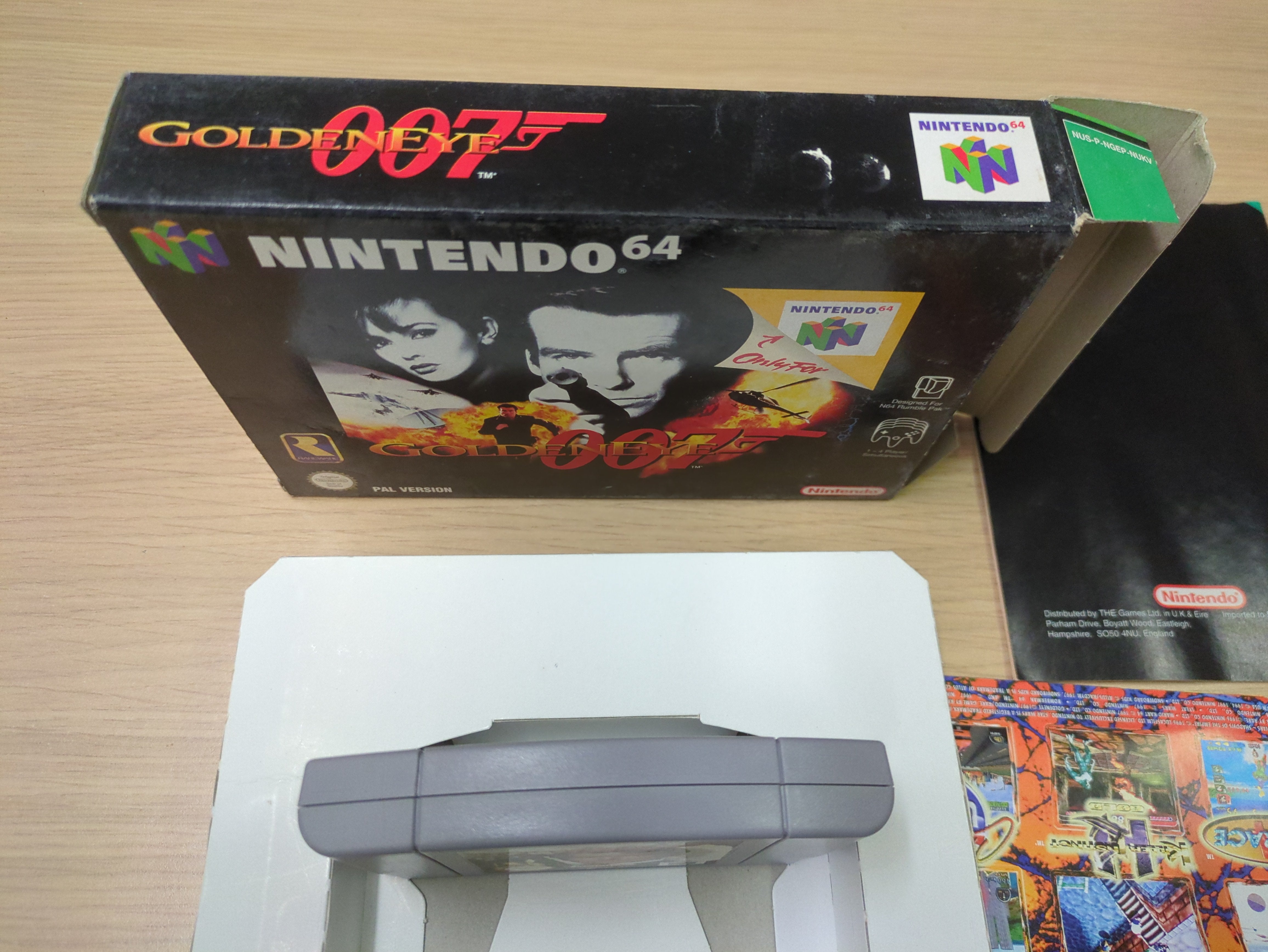 Goldeneye 007 Nintendo N64 game