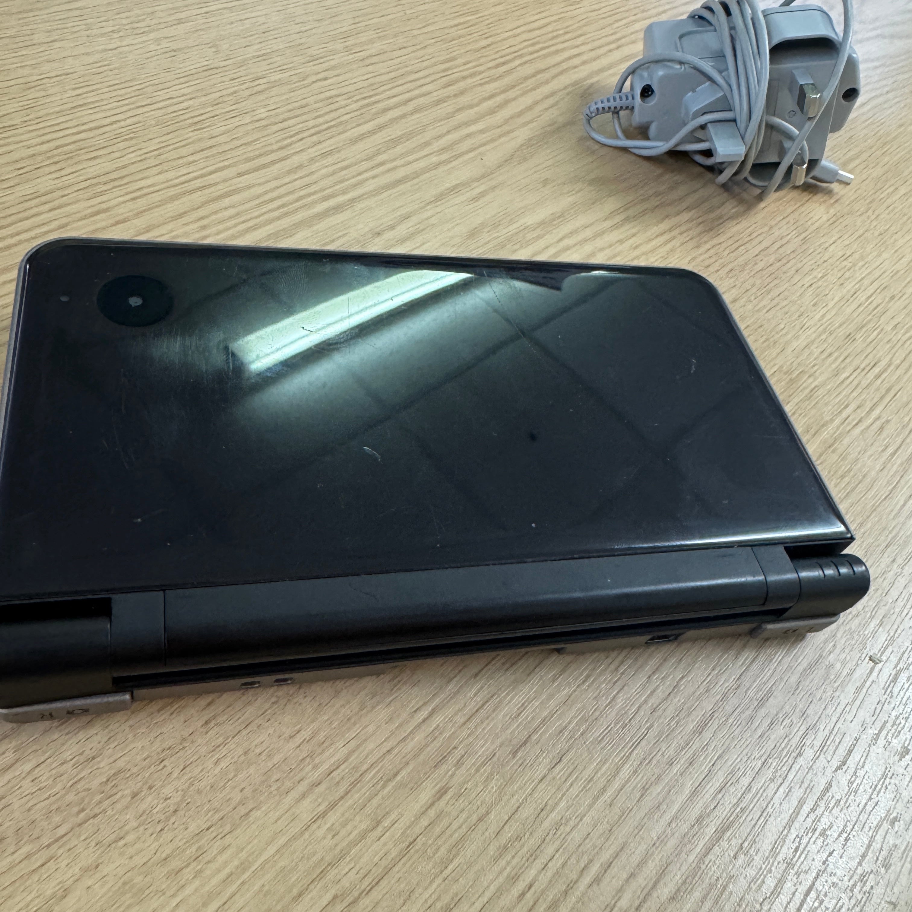 Nintendo DSi XL Bronze/brown handheld