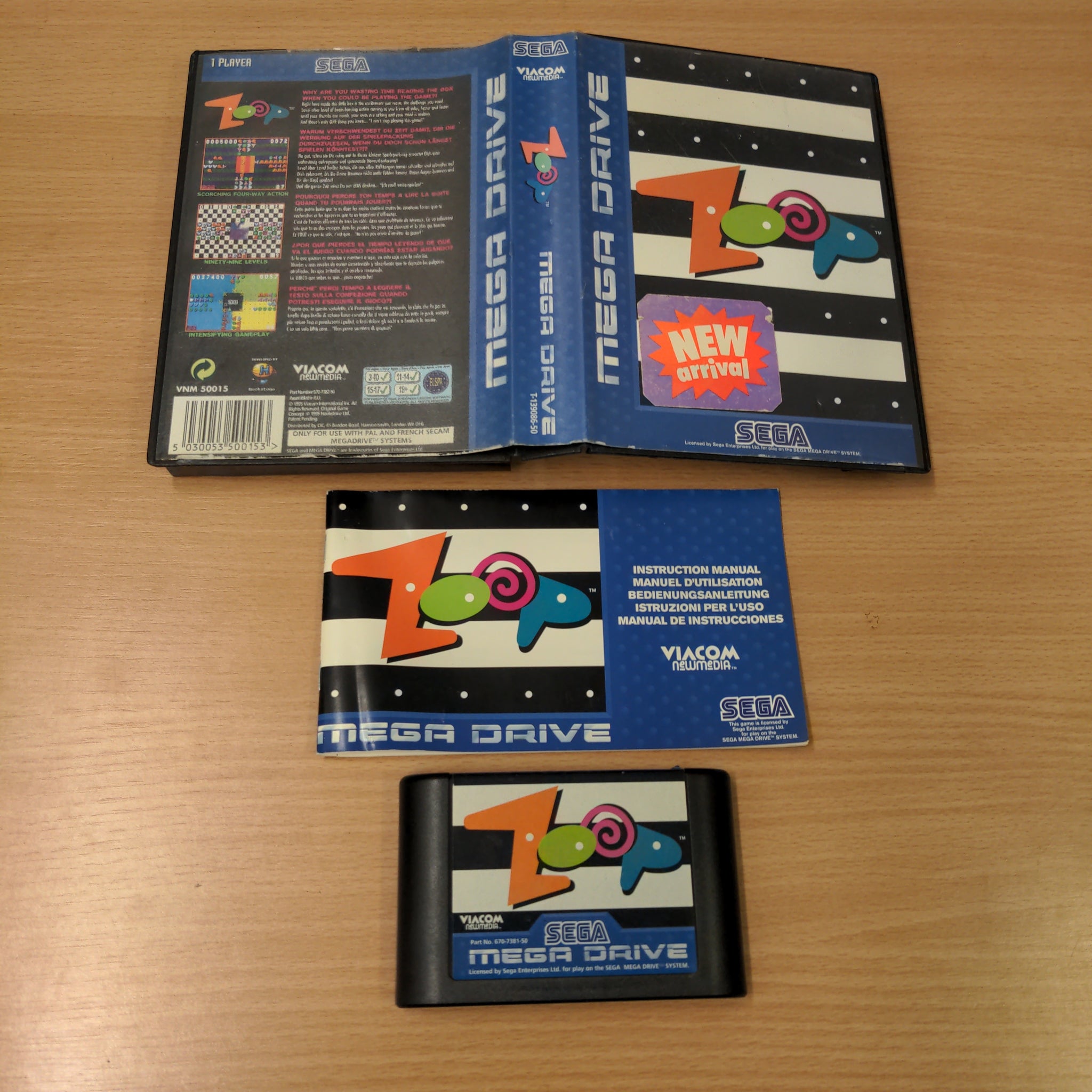 Zoop Sega Mega Drive game complete