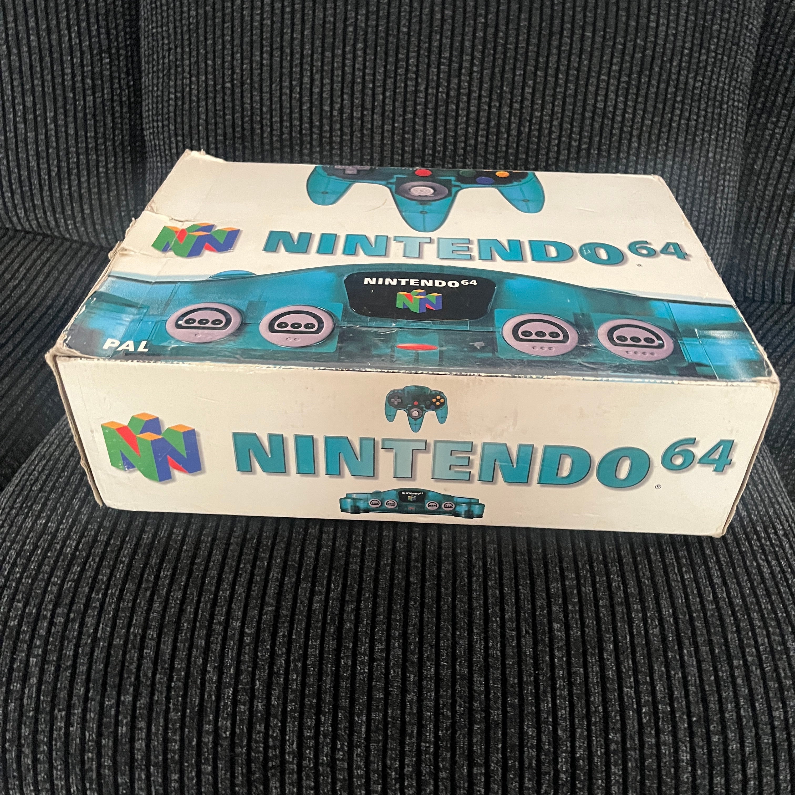Boxed Nintendo 64 N64 jungle green funtastic console 229.99