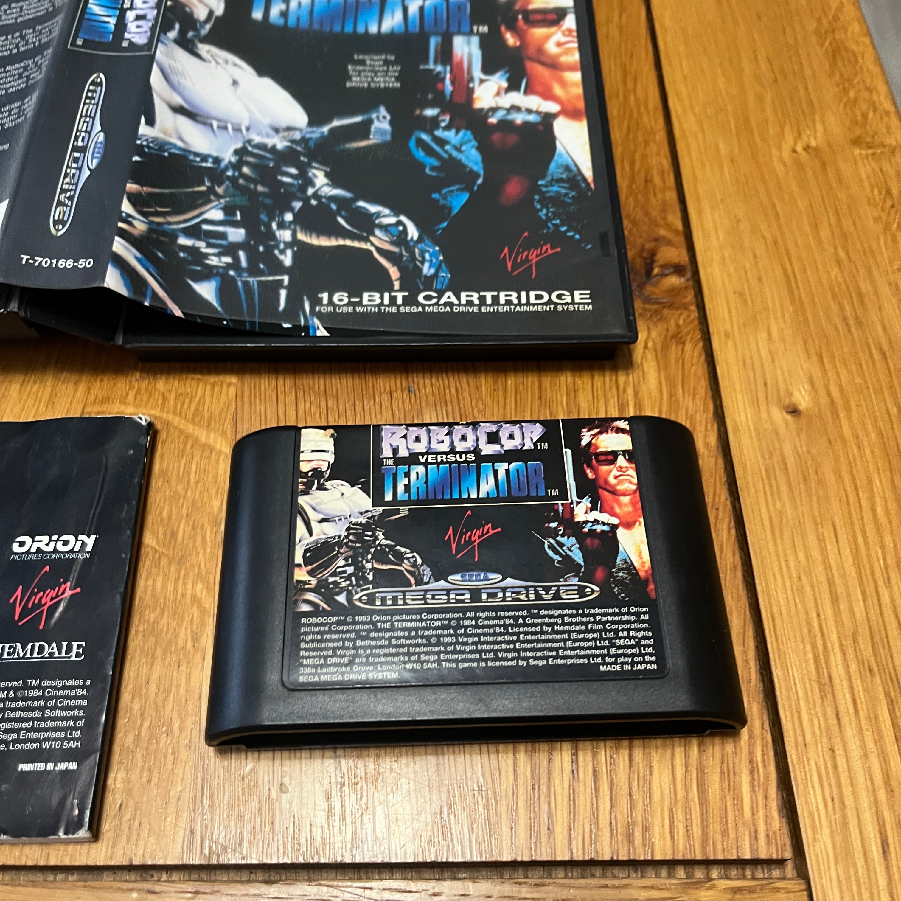 Robocop vs. Terminator Sega Mega Drive game vgc