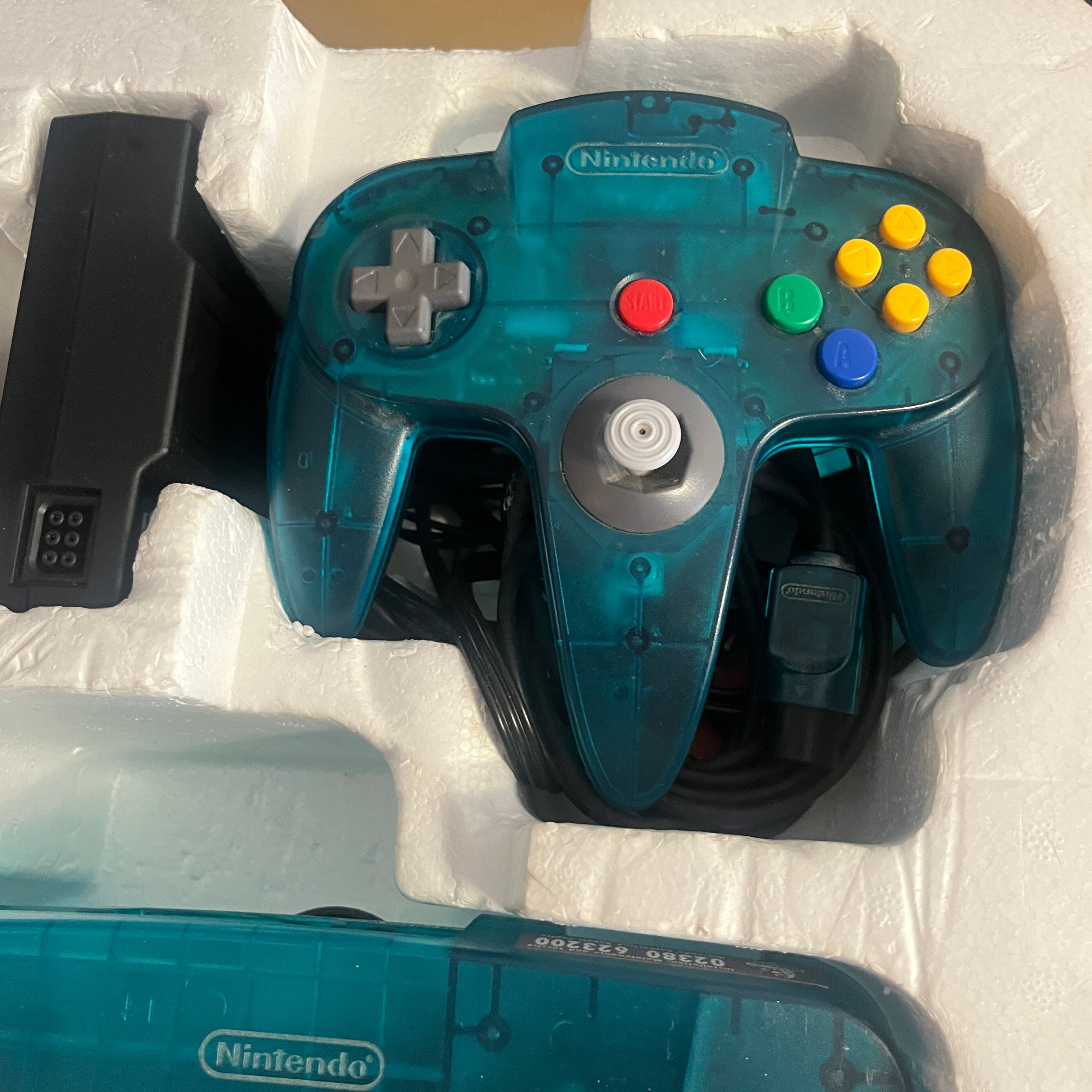 Boxed Nintendo 64 N64 jungle green funtastic console 229.99