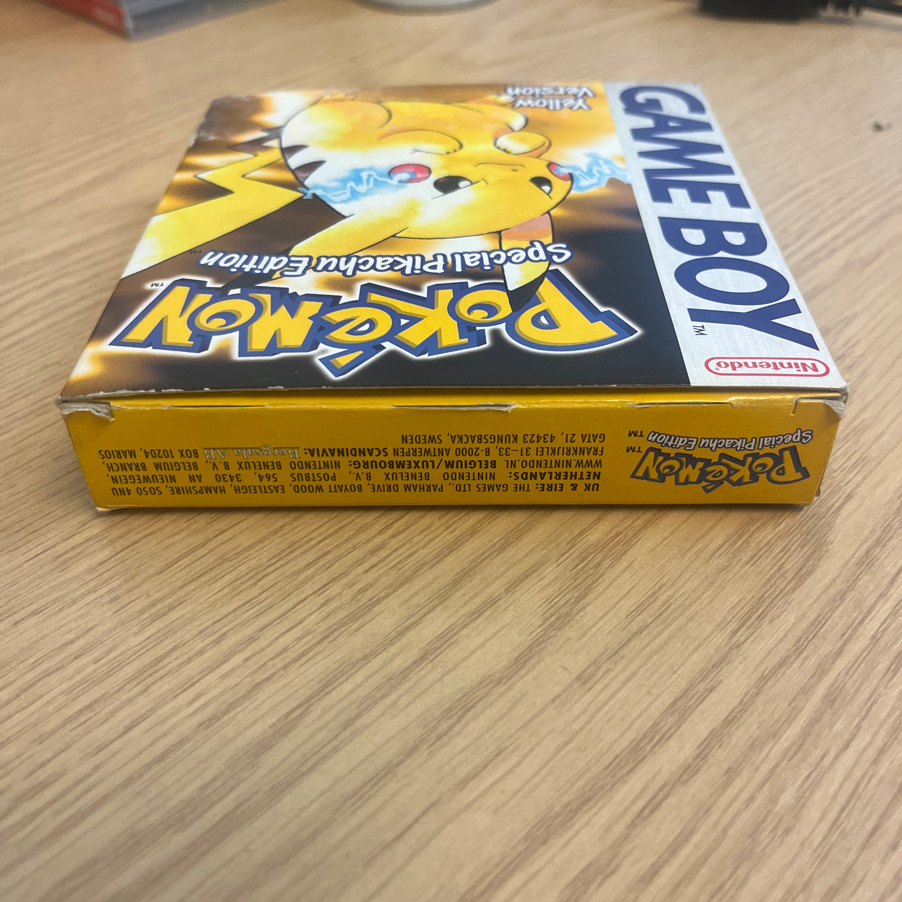 Pokemon Yellow Nintendo Game Boy Boxed – retro game store uk