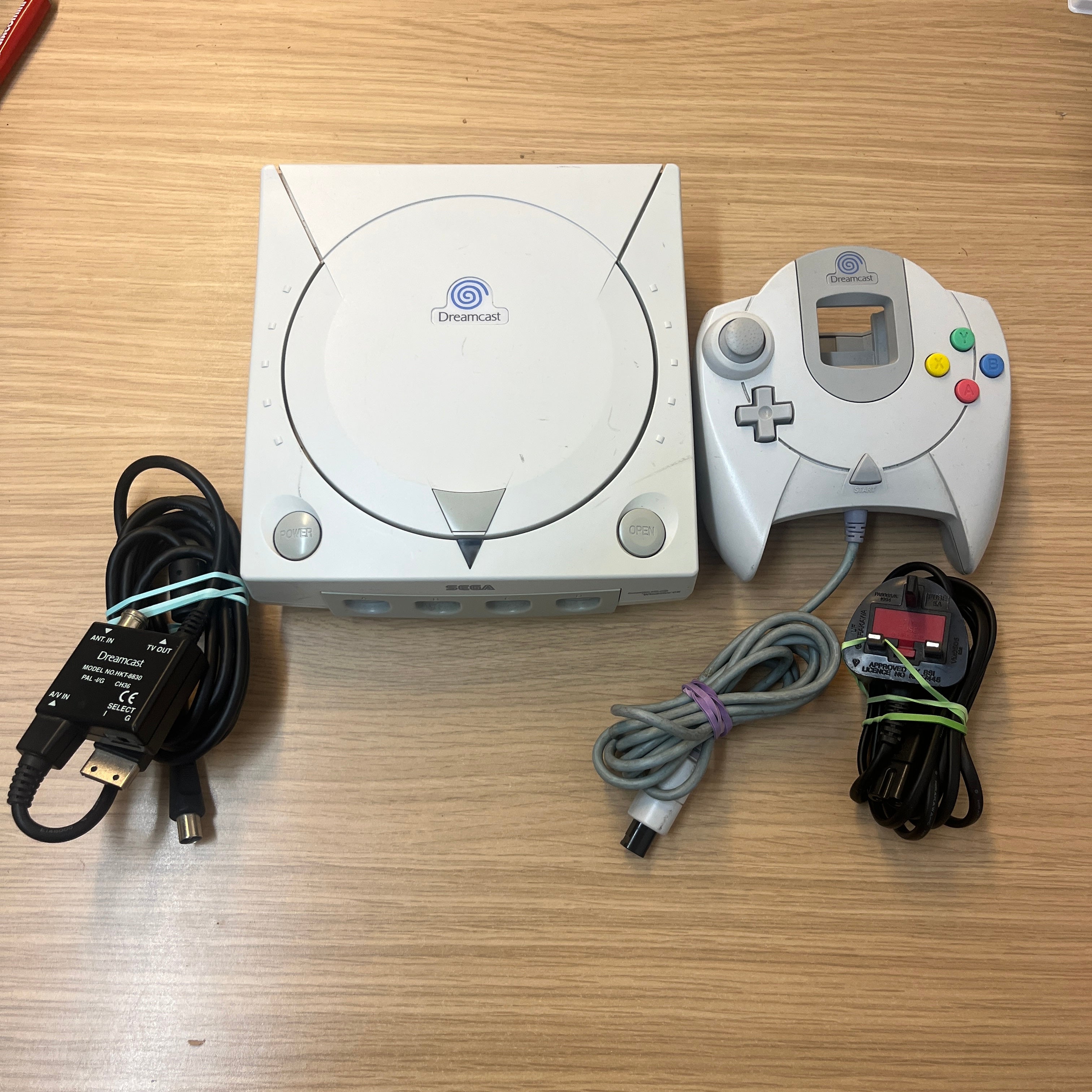 DREAMCAST　中古品　おまけ付き Dreamcast SEAMAN Skeleton Limited Console Boxed Tested