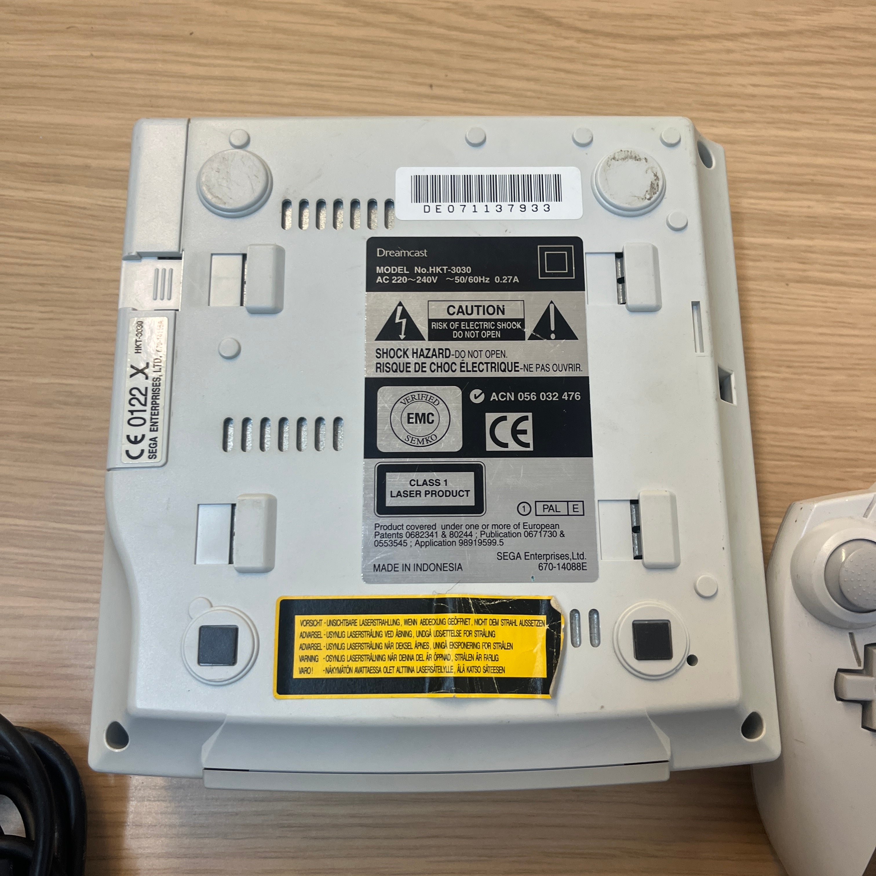 Sega Dreamcast Console