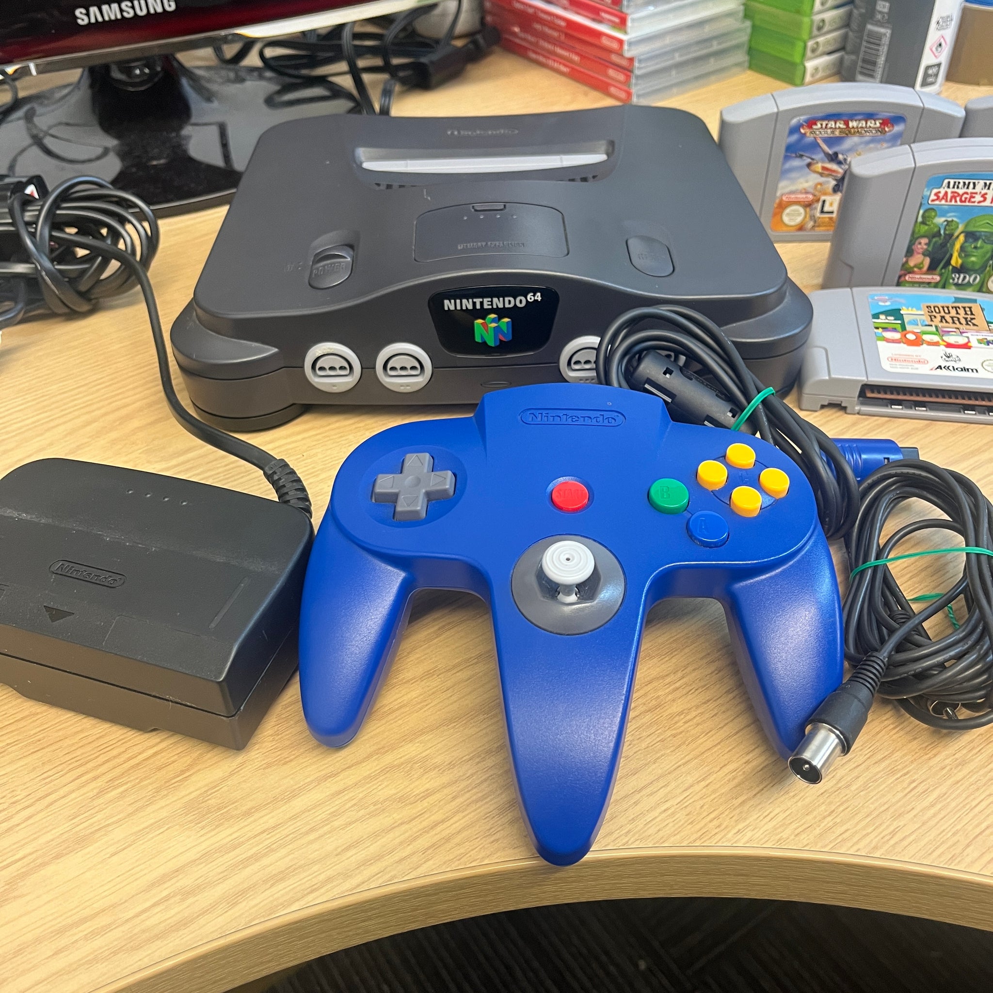 Nintendo 64 console bundle with 7 games