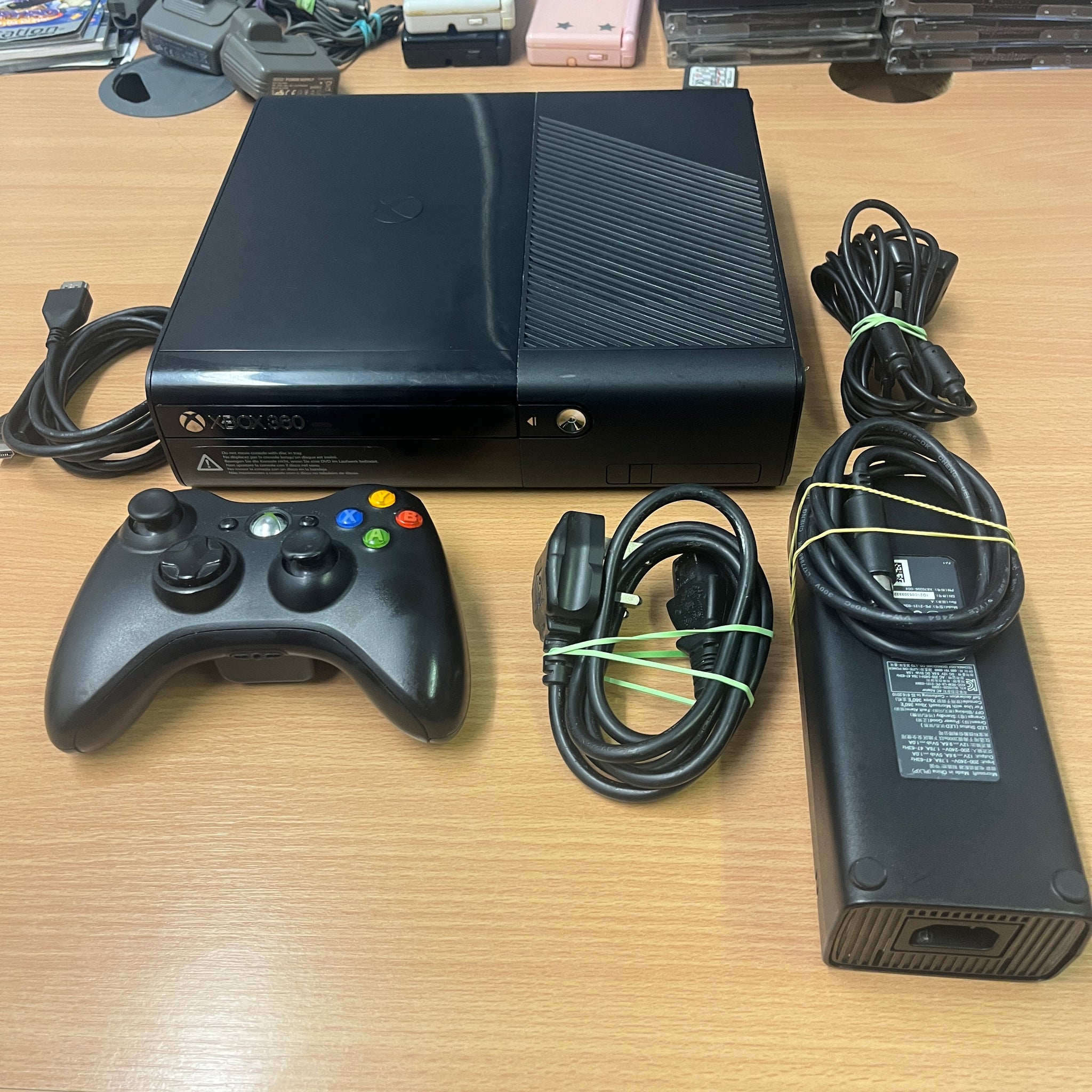 Xbox 360 E Model Rear Xbox 360 E 250gb Console