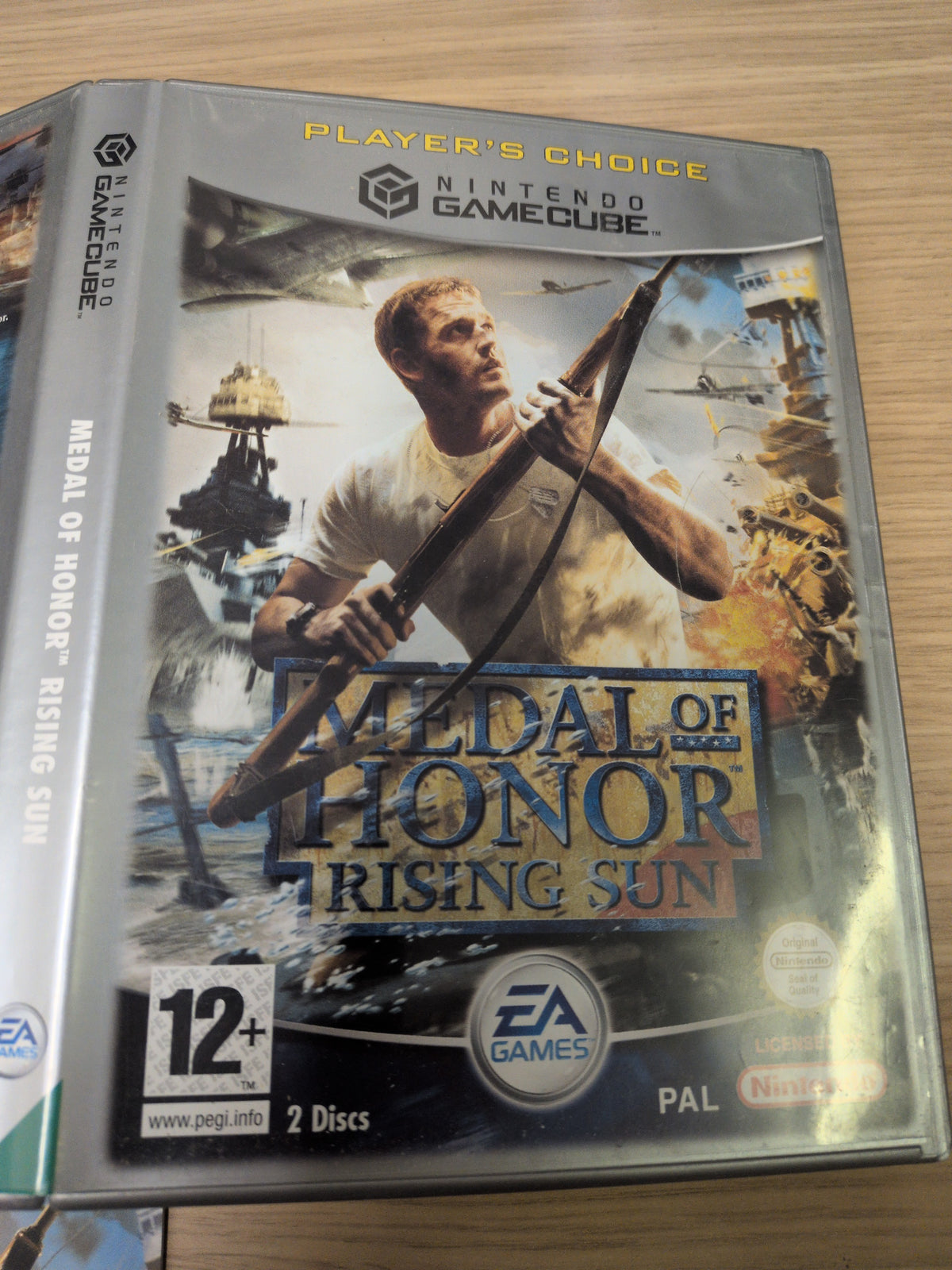 Medal of Honor Rising Sun Player's Choice Nintendo GameCube game