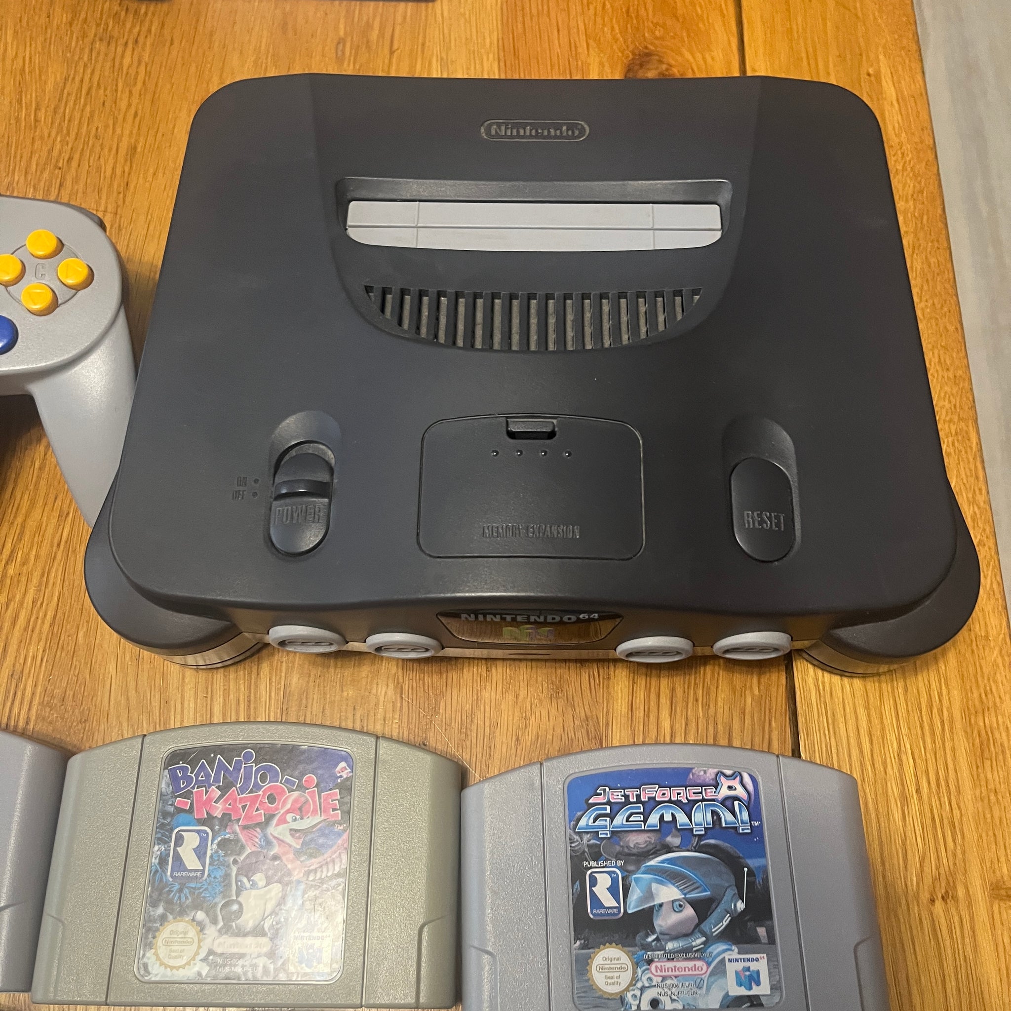 Nintendo n64 console bundle with 8 games