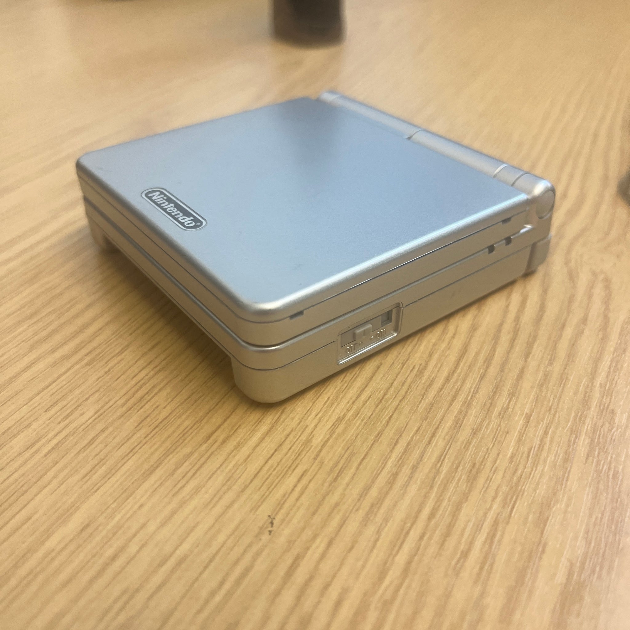 Nintendo Game Boy Advance SP シルバー Nintendo Game Boy Advance SP - Silver | GameStop