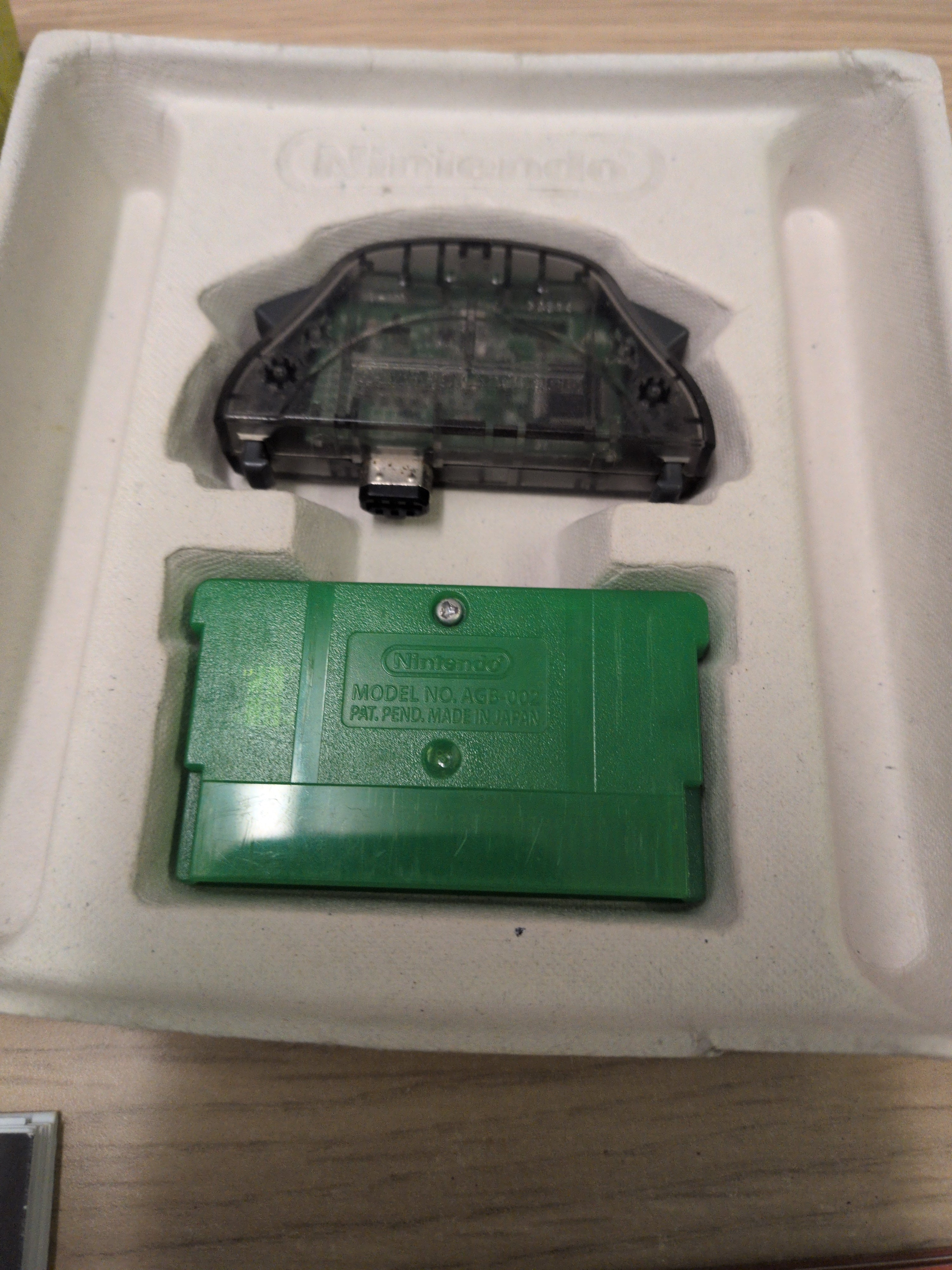 Pokemon Leaf Green Nintendo GBA Game Boy Advance