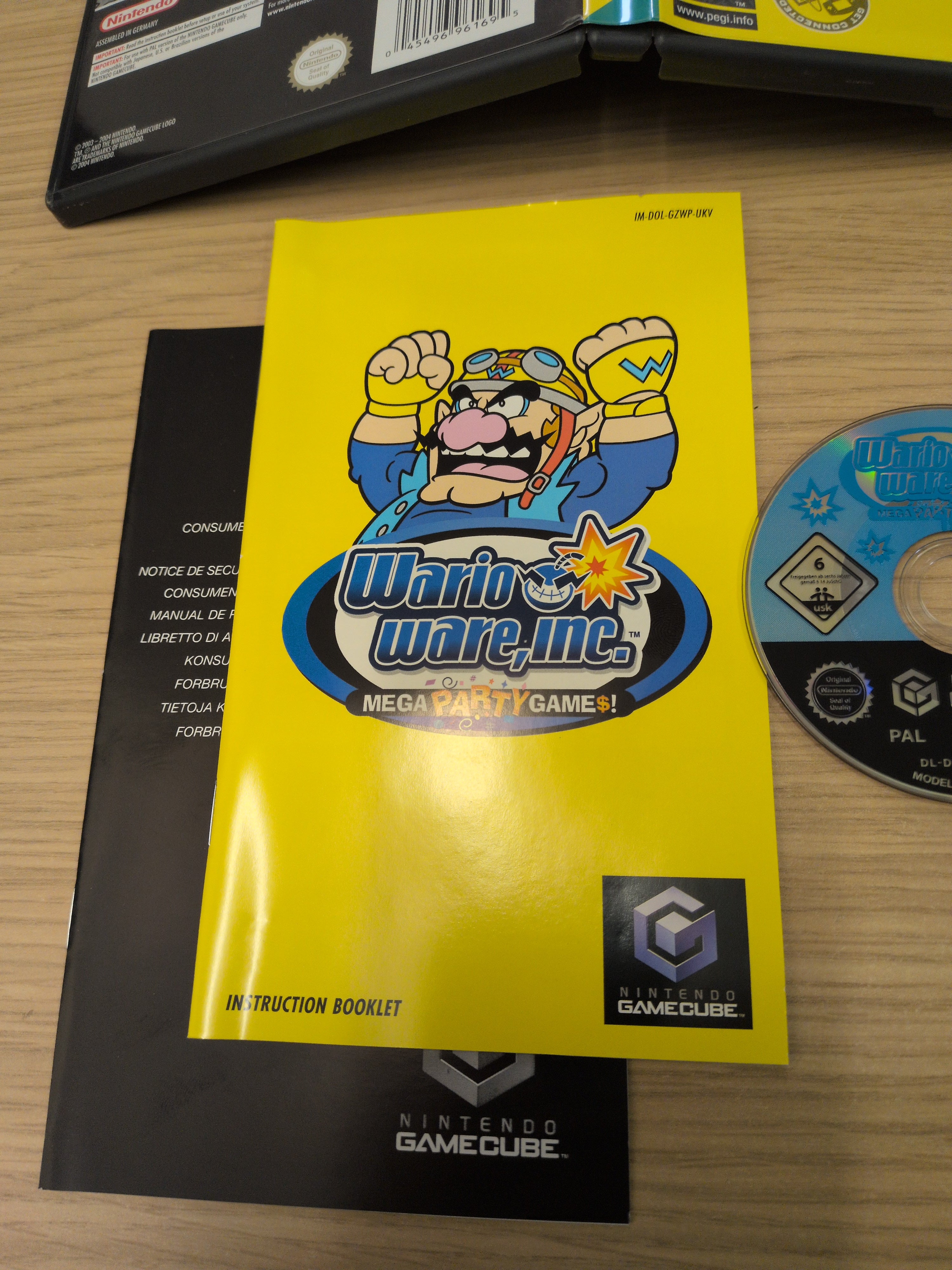 WarioWare, Inc.: Mega Party Games$! Nintendo GameCube game