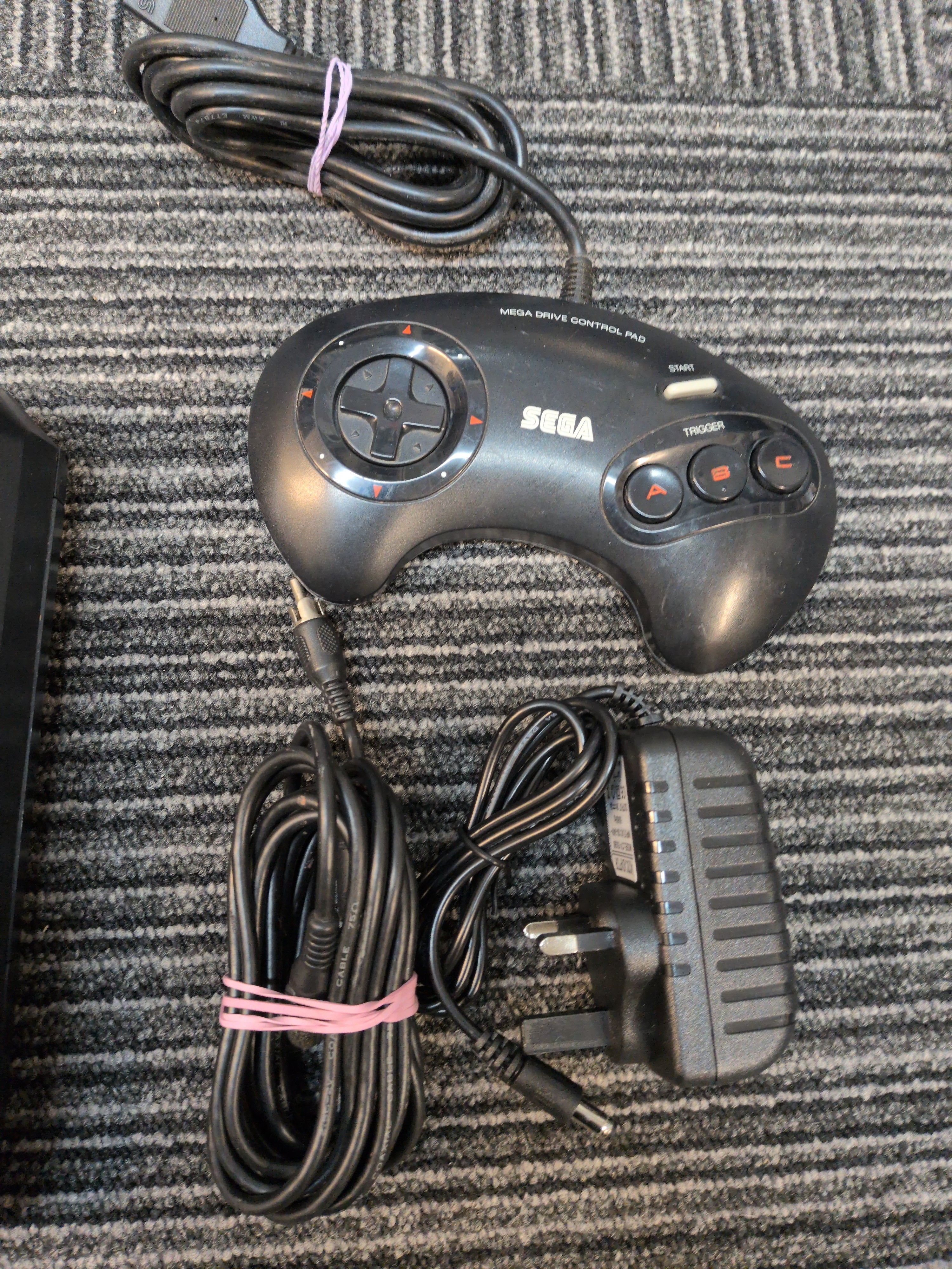 Sega Mega Drive Console & Games bundle 2 (Model 1)