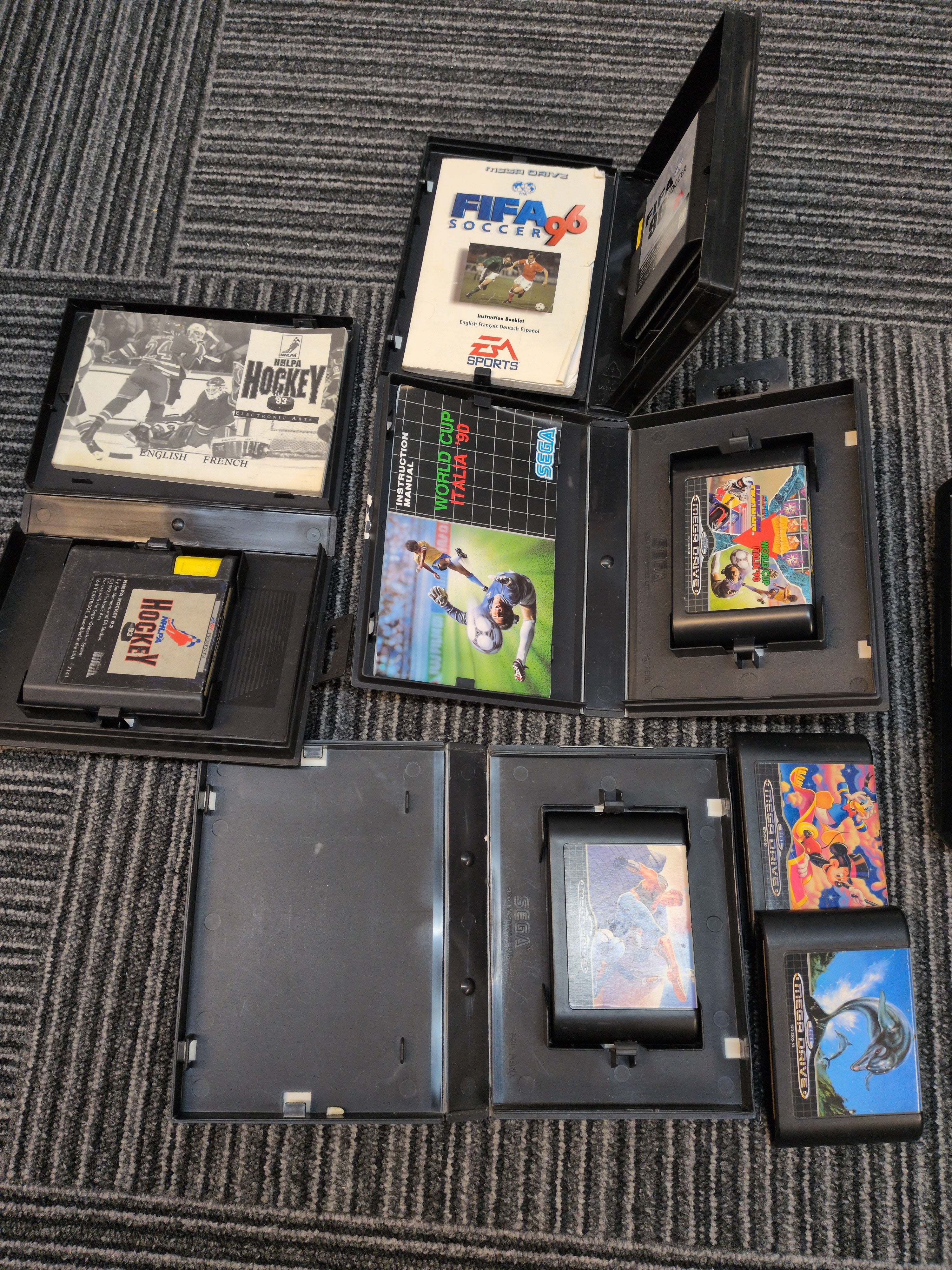 Sega Mega Drive Console & Games bundle 2 (Model 1)