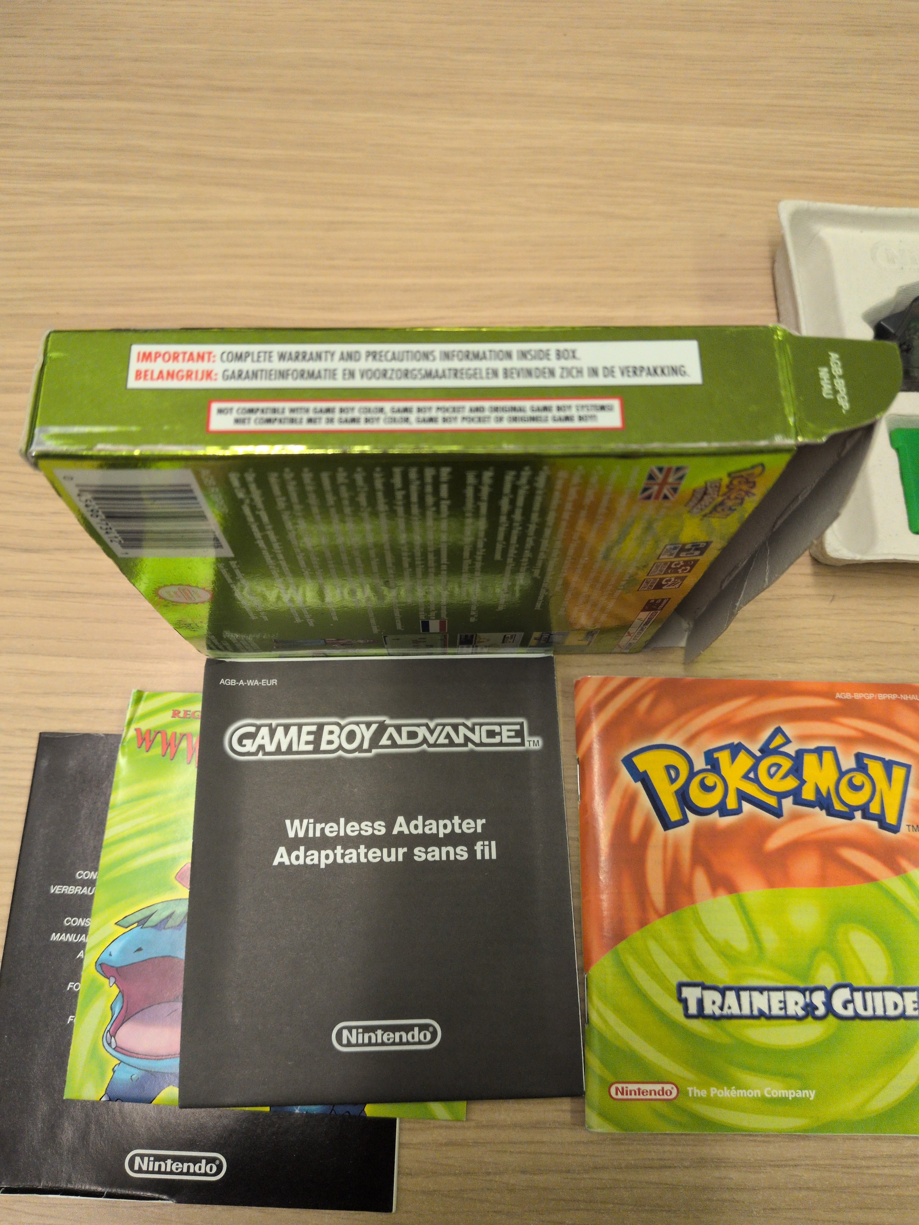 Pokemon Leaf Green Nintendo GBA Game Boy Advance