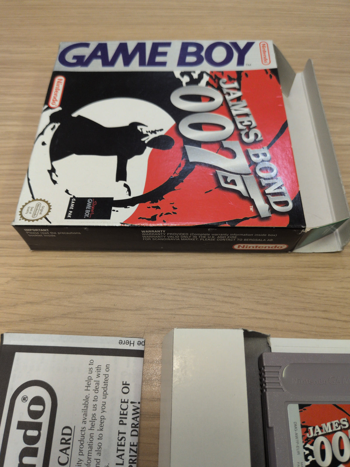 007 James Bond Nintendo Game Boy Boxed