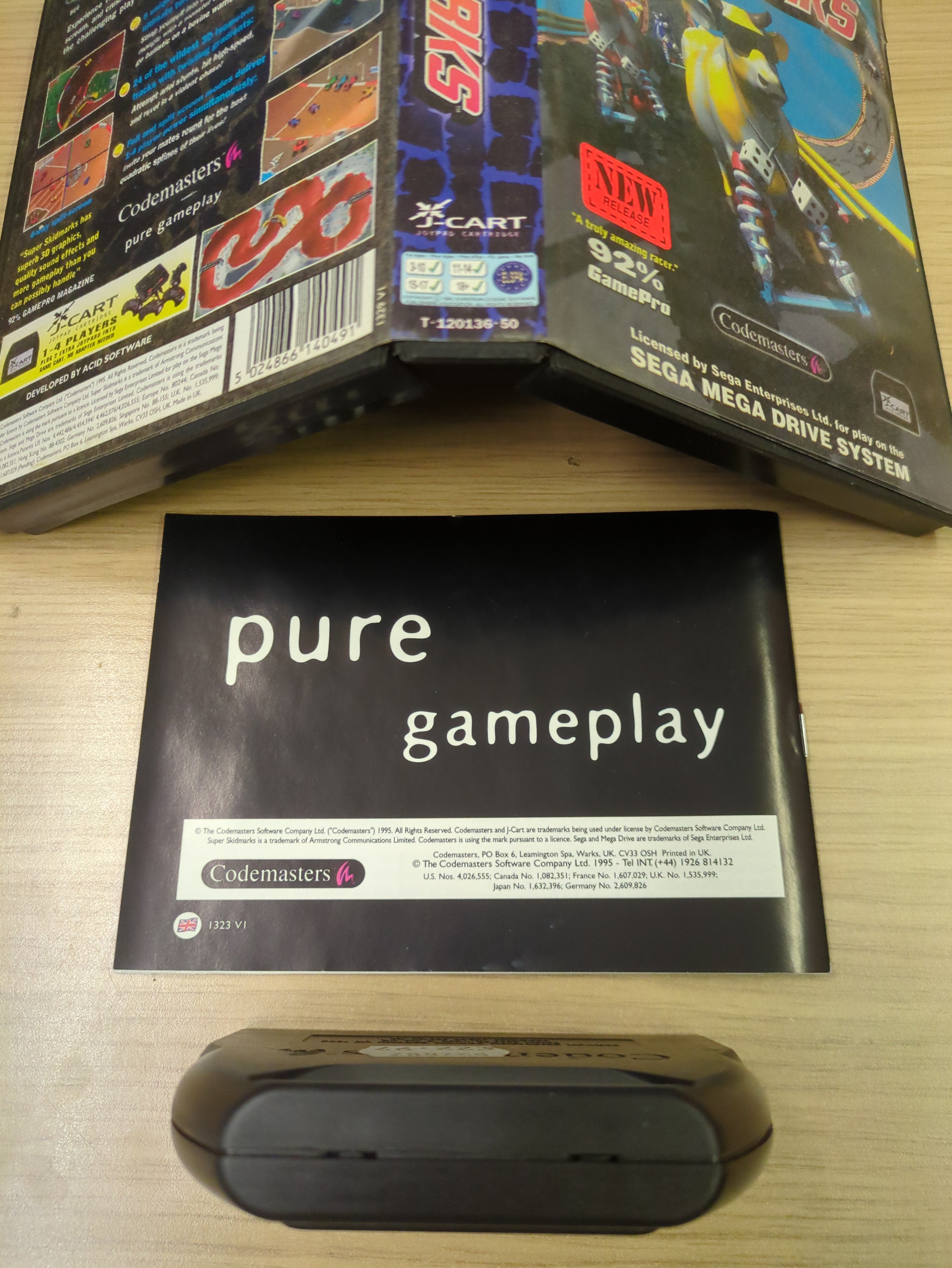 Super Skidmarks Sega Mega Drive game