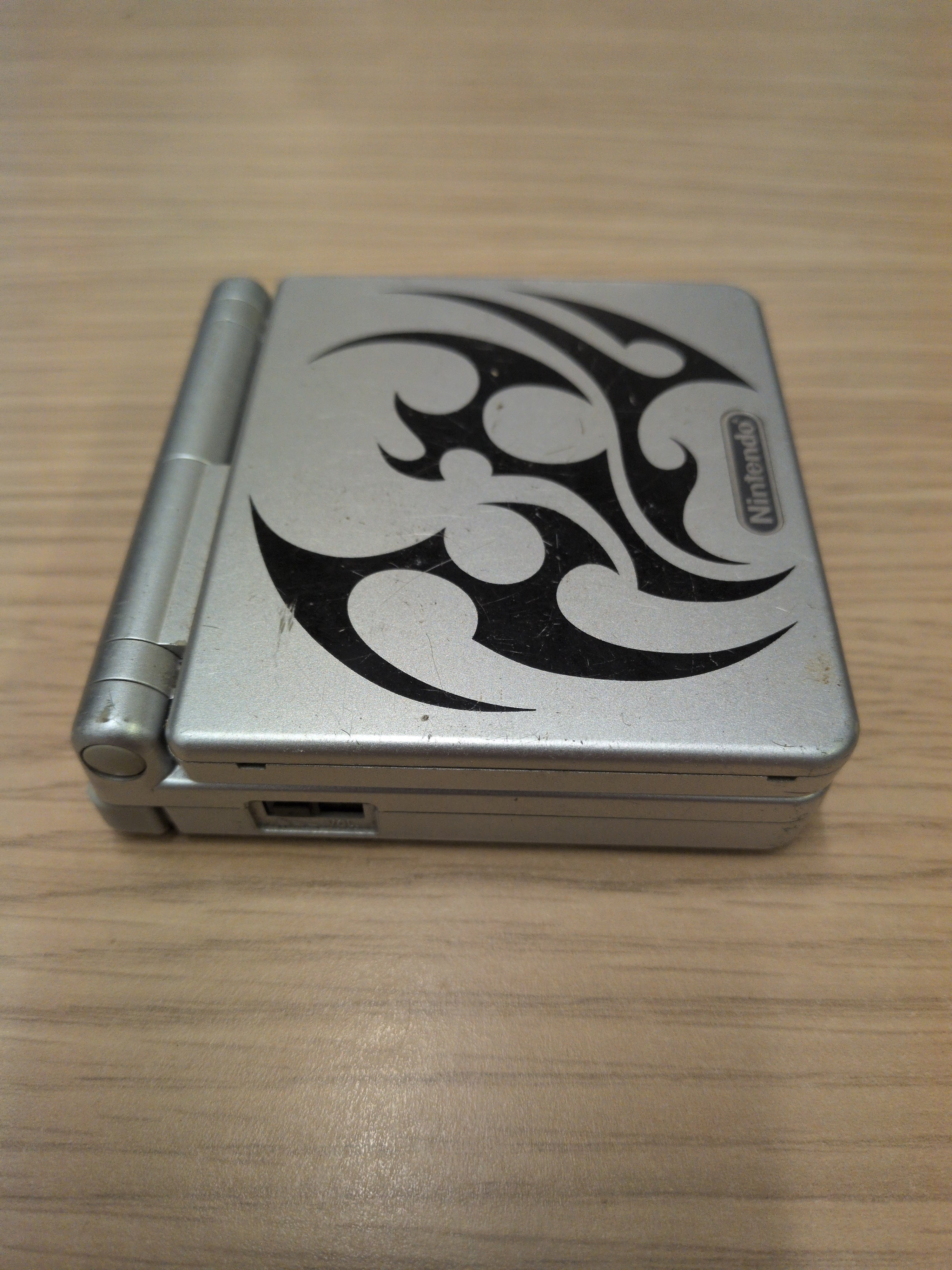 Nintendo Game Boy Advance SP GBA Console Tribal Silver handheld