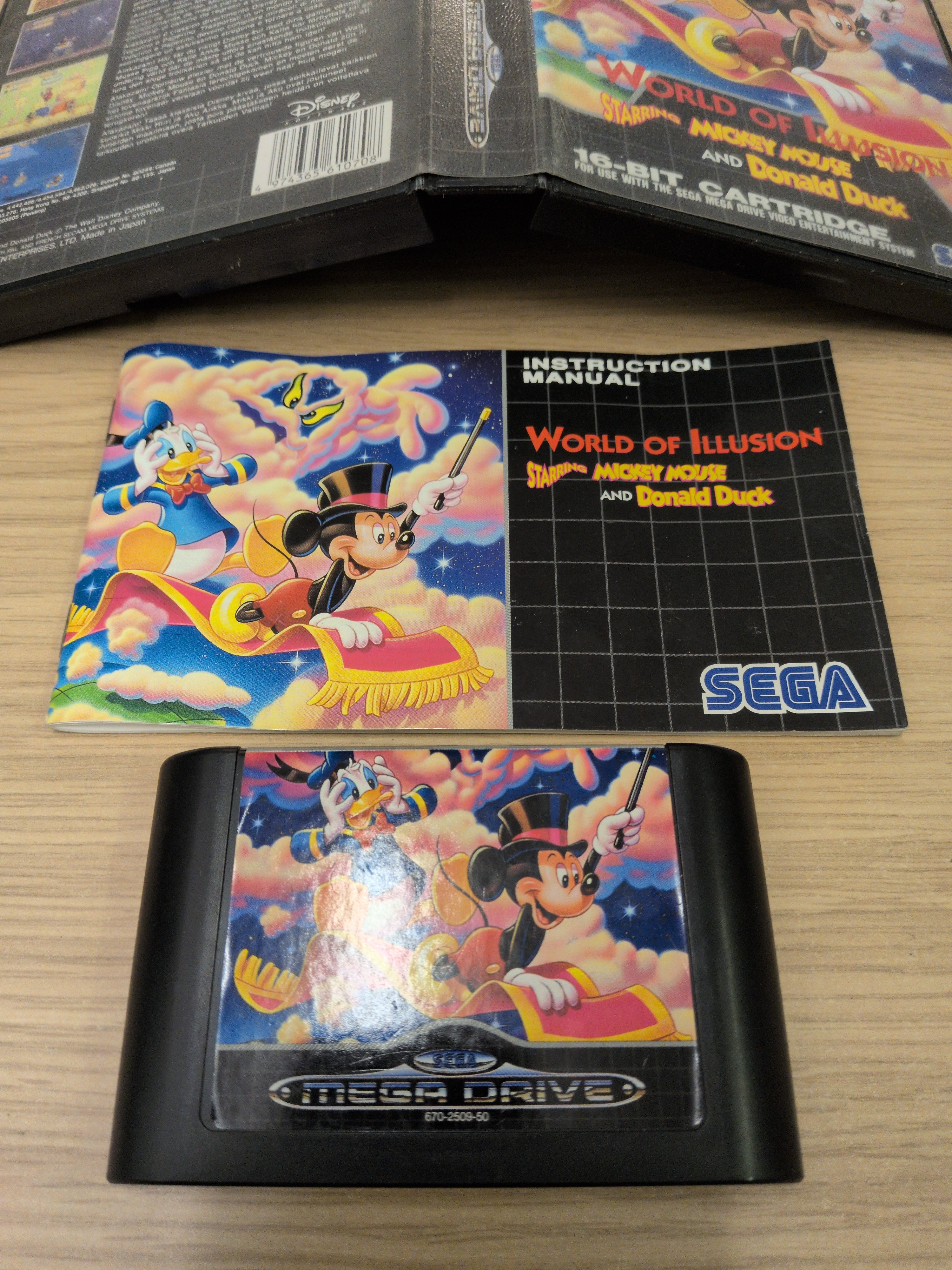 World of Illusion starring Mickey Mouse and Donald Duck (Disney's) Sega Mega Drive game