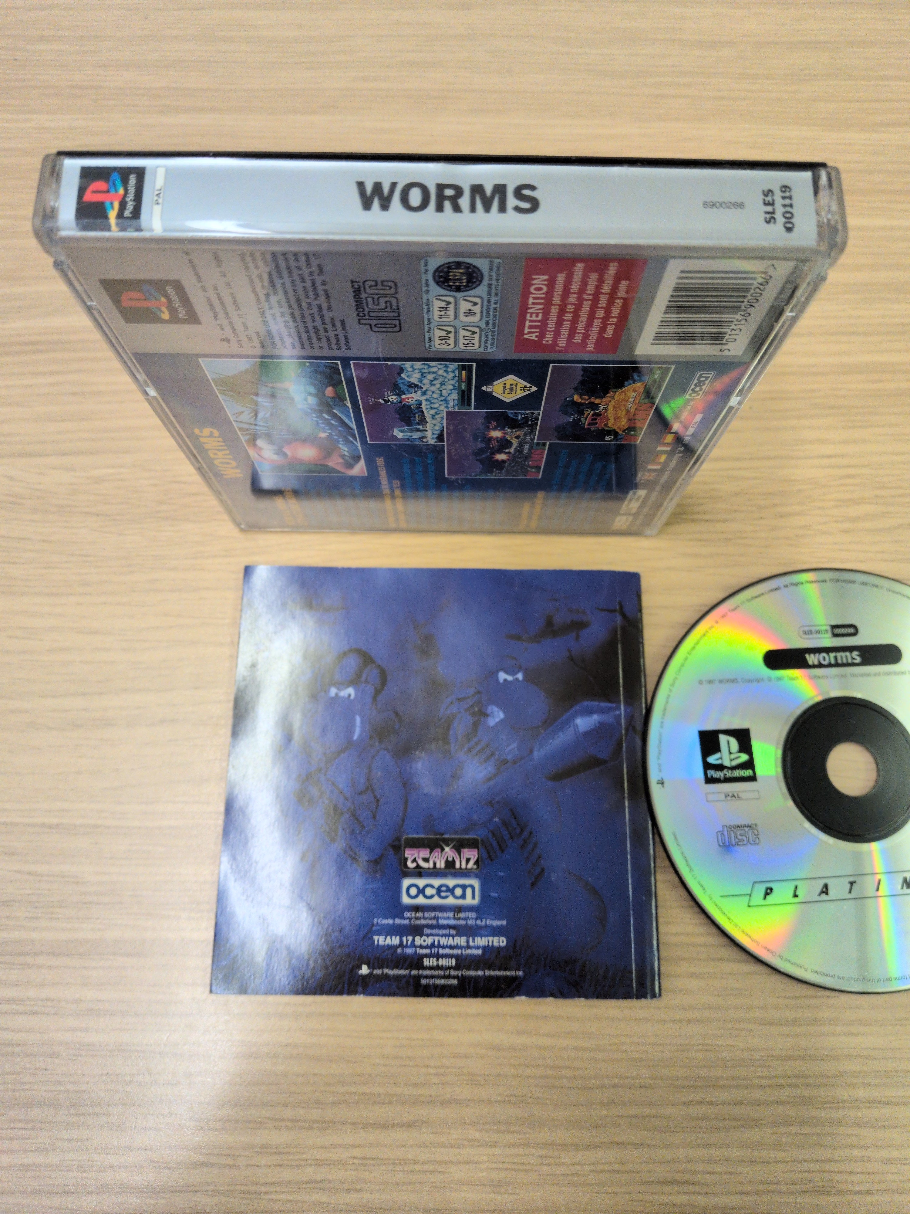 Worms Platinum Sony PS1 game