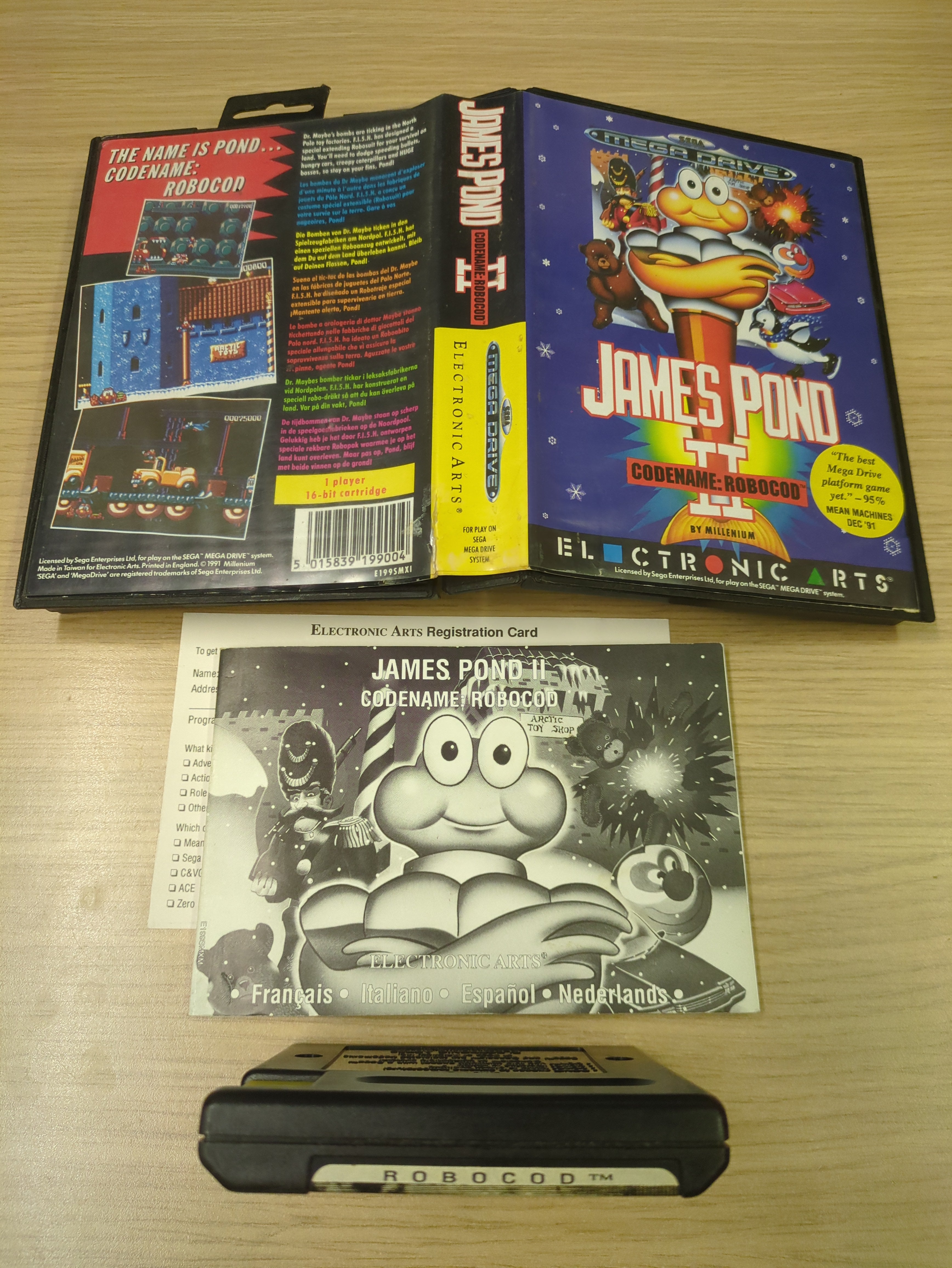 James Pond II: Codename Robocod Sega Mega Drive game complete