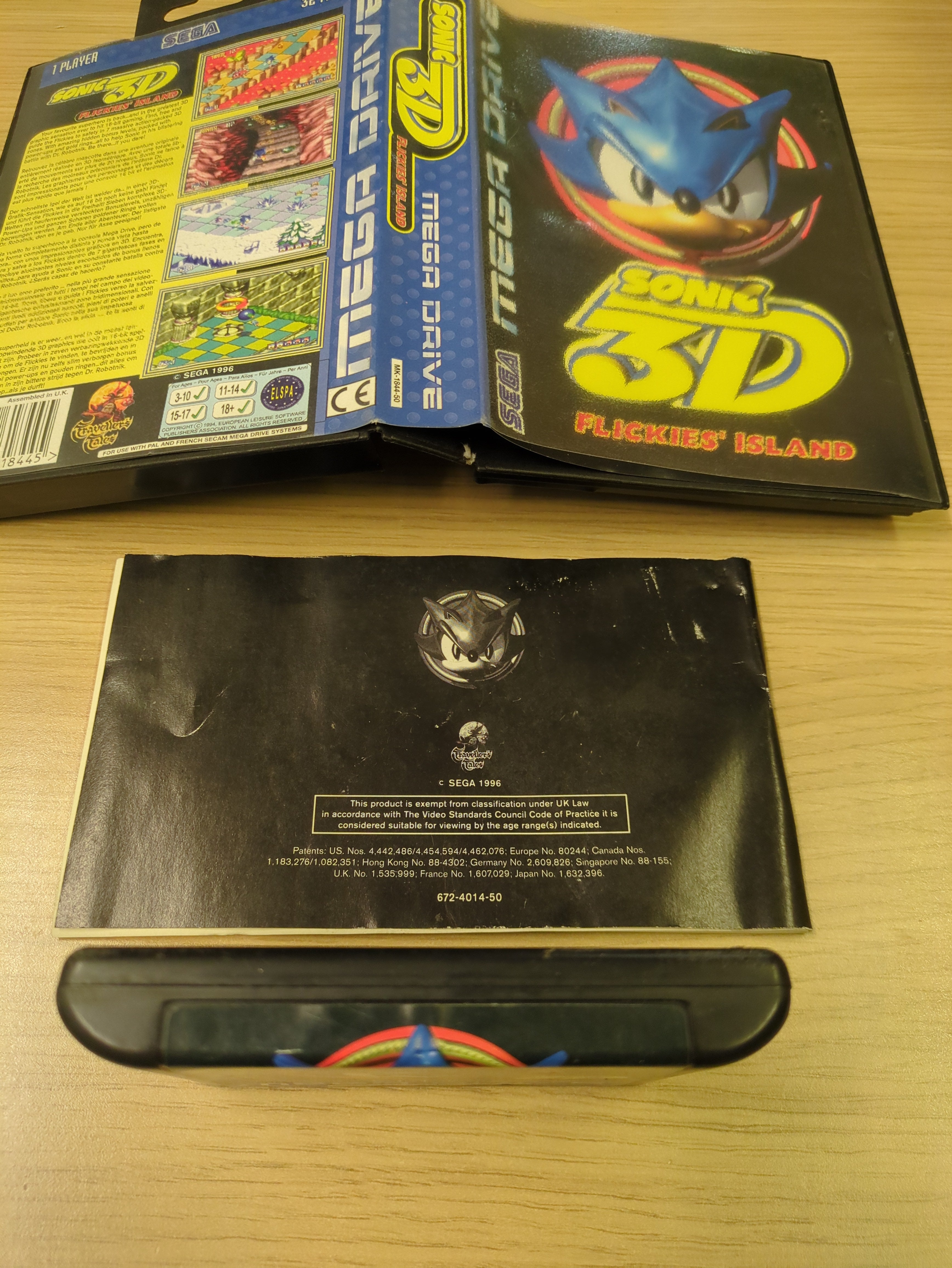 Sonic 3D Flickes' Island Sega Mega Drive game complete