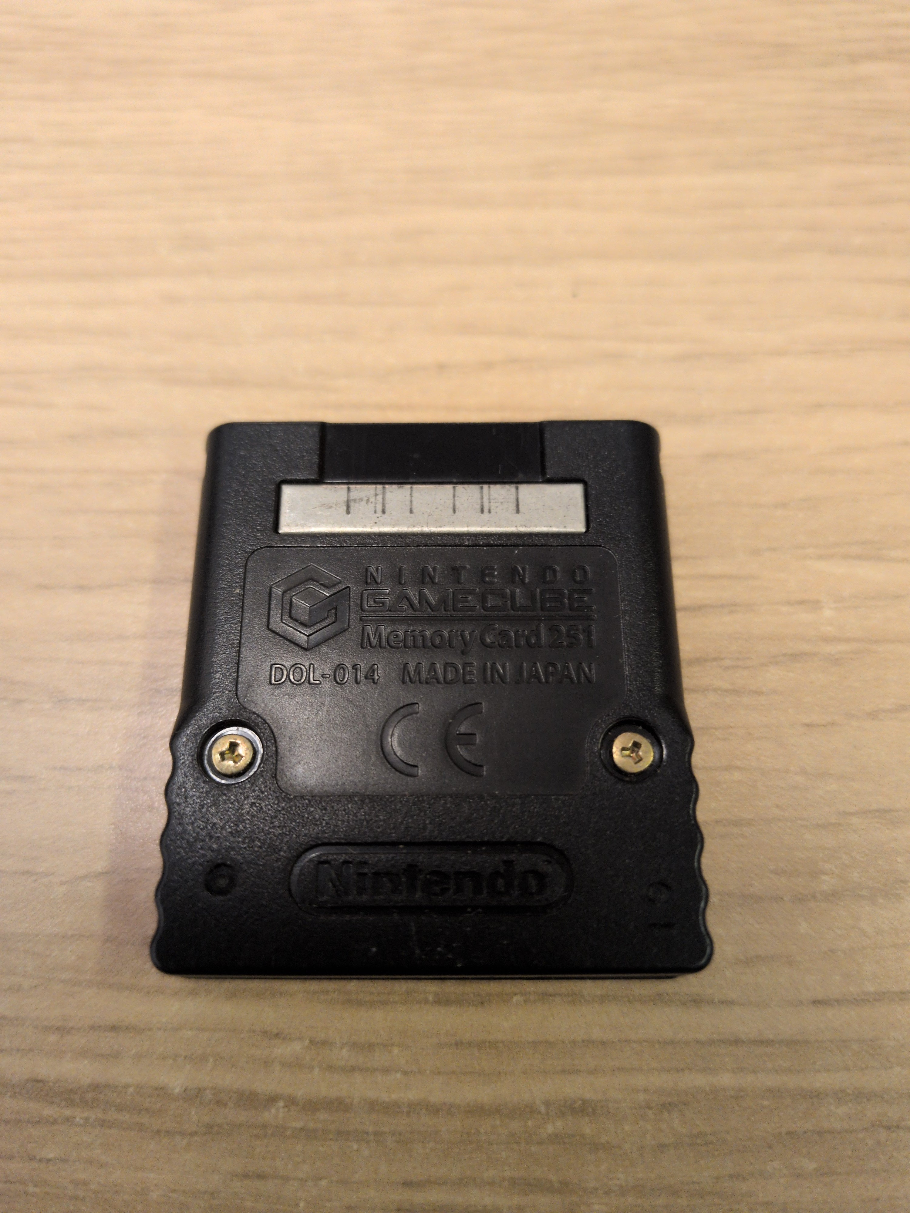 Nintendo GameCube Official  Memory Card 251 DOL-014 2MB