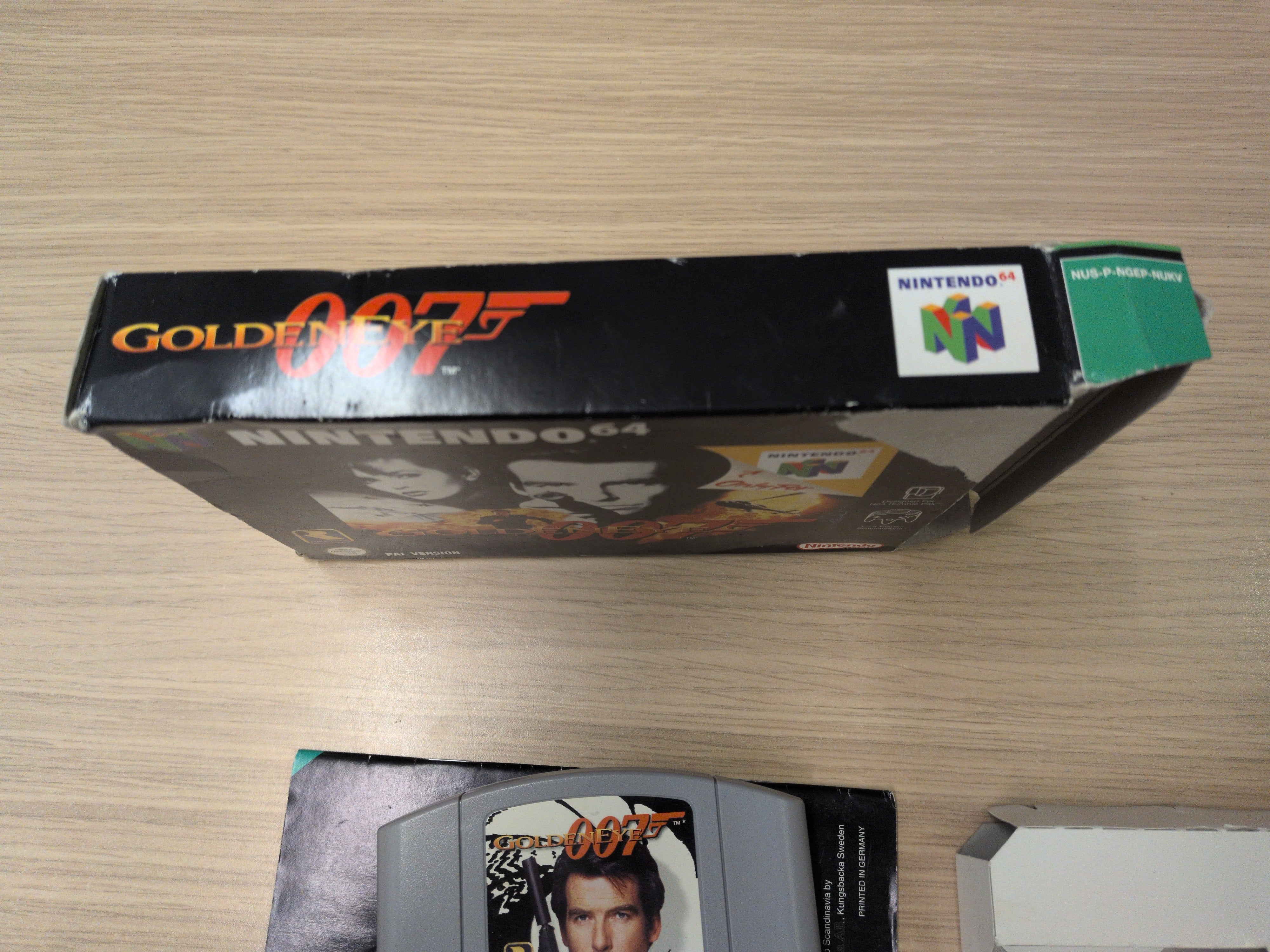 Goldeneye 007 Nintendo N64 game