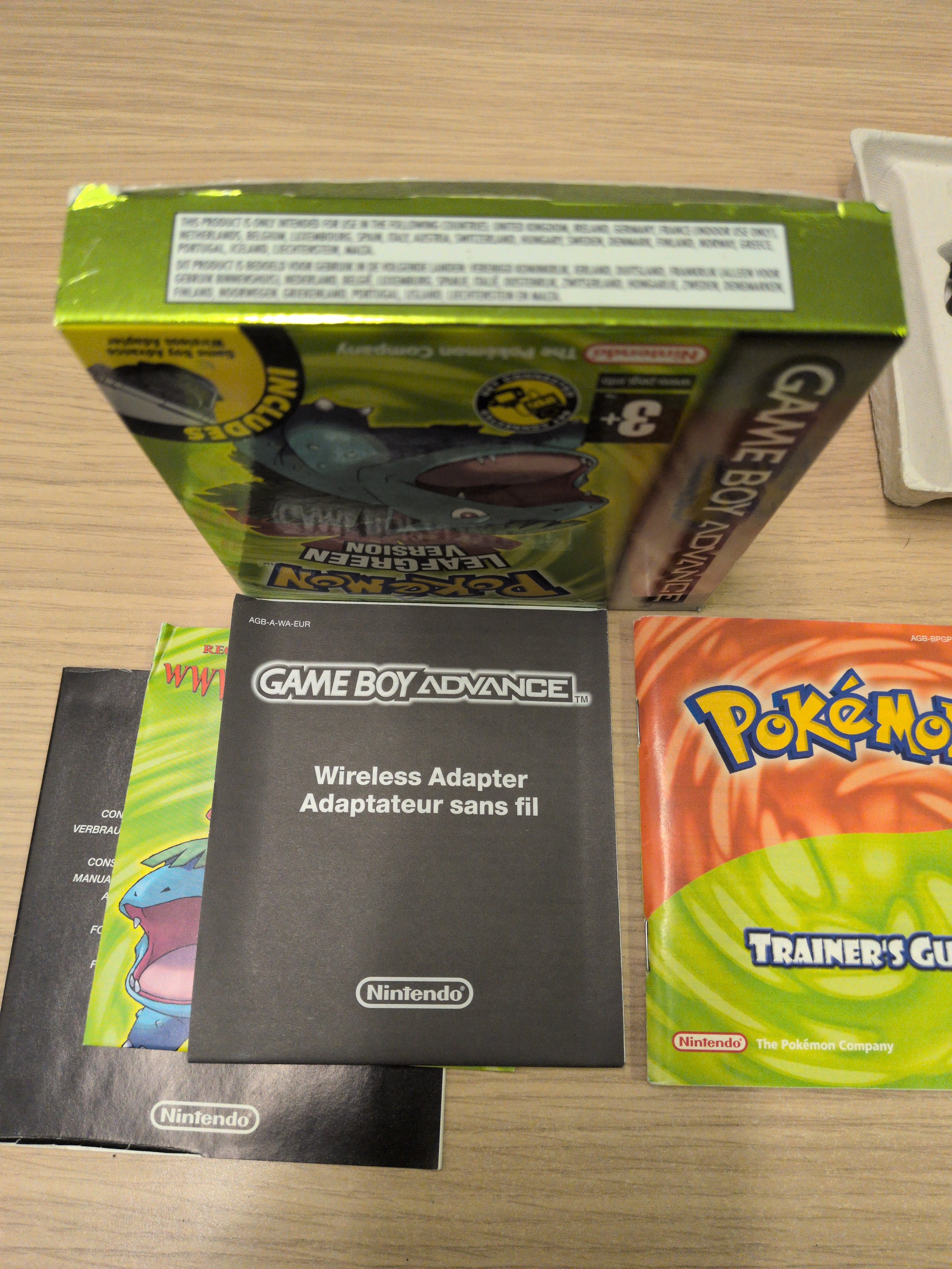 Pokemon Leaf Green Nintendo GBA Game Boy Advance