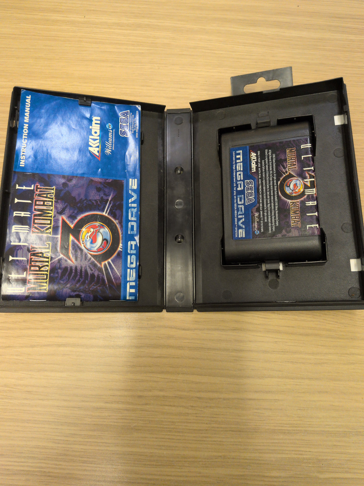 Ultimate Mortal Kombat 3 Sega Mega Drive game