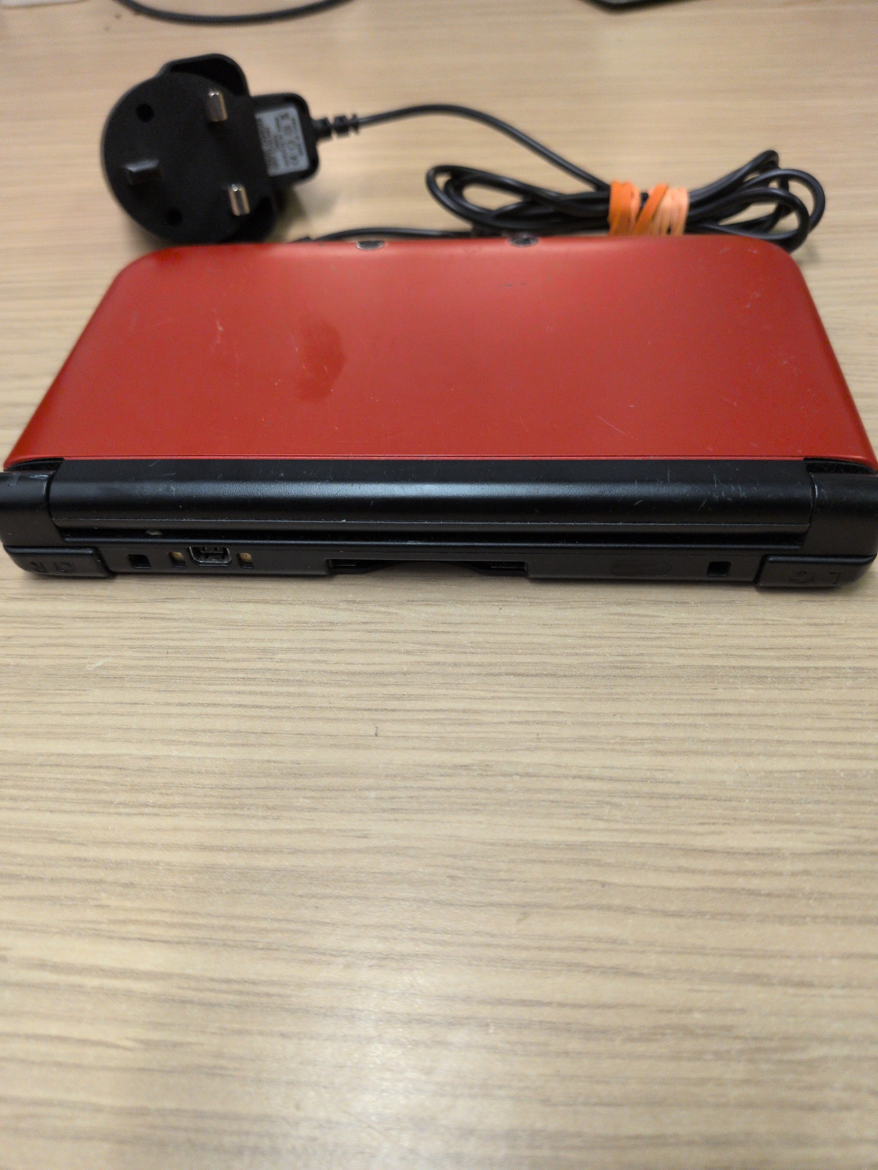 Nintendo 3DS XL Red/Black Handheld Console