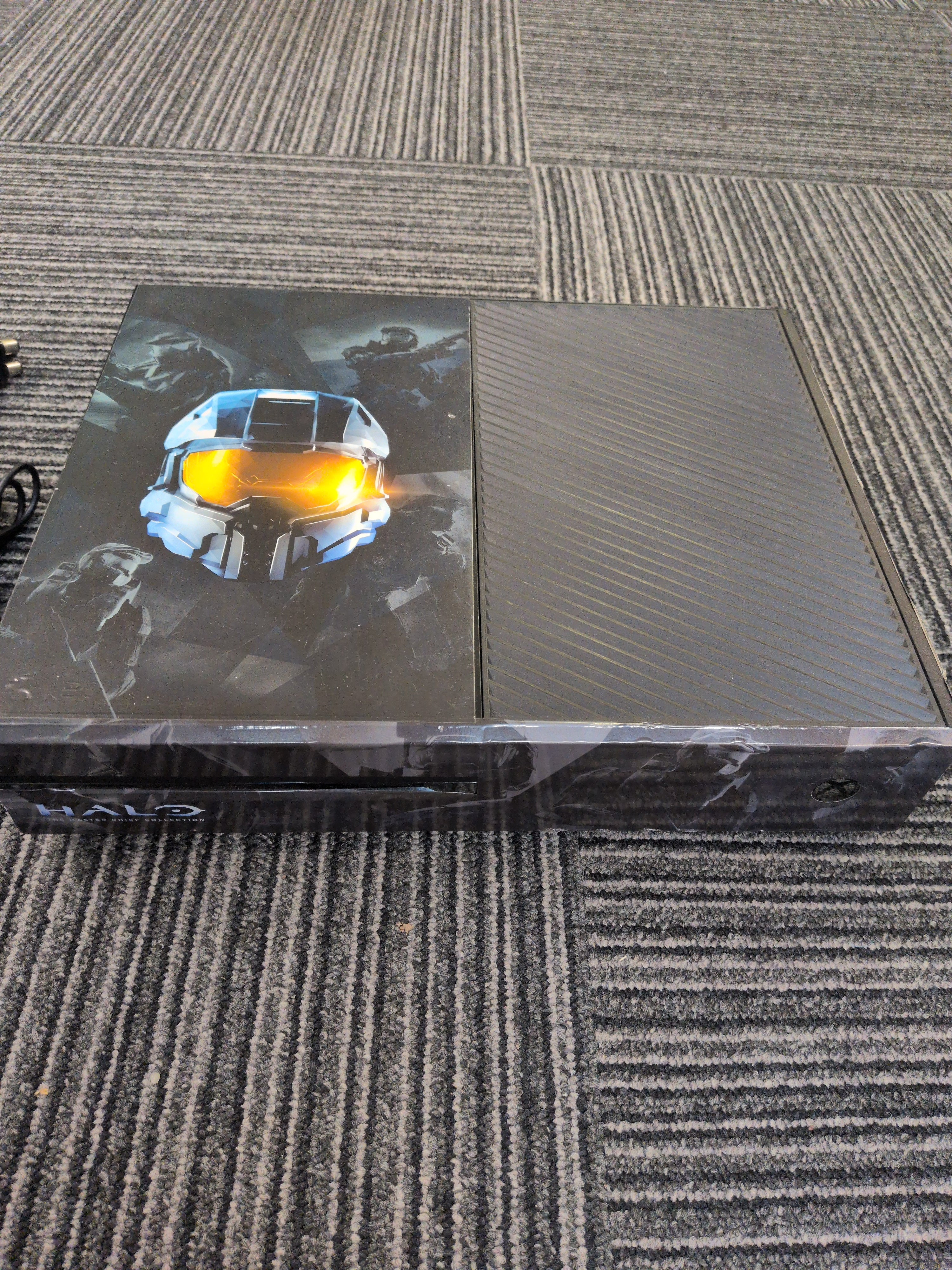 Xbox One Console Black Model 1540 & Games Bundle