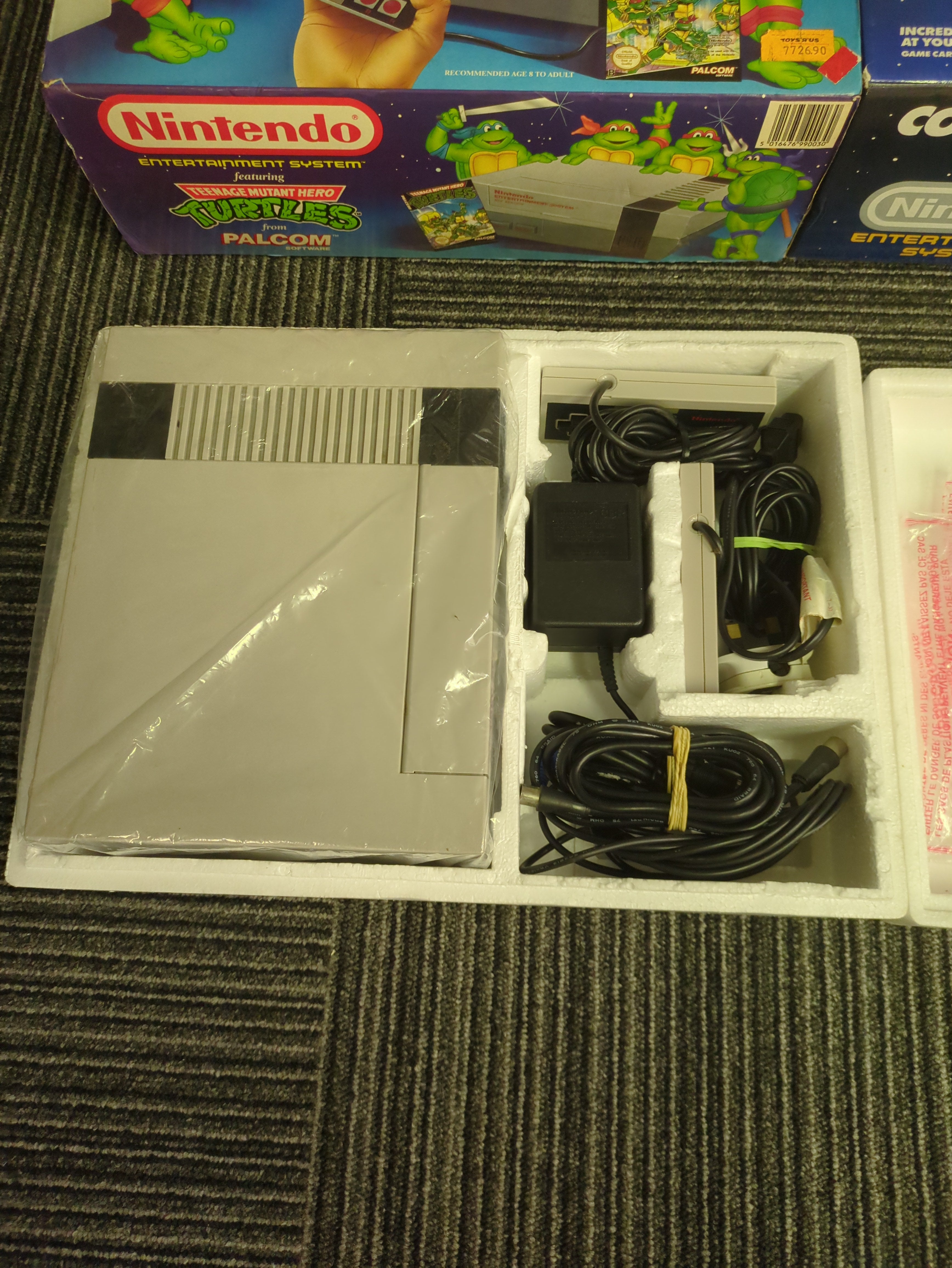 Teenage Mutant Hero Turtles NES Nintendo Entertainment System Boxed Console
