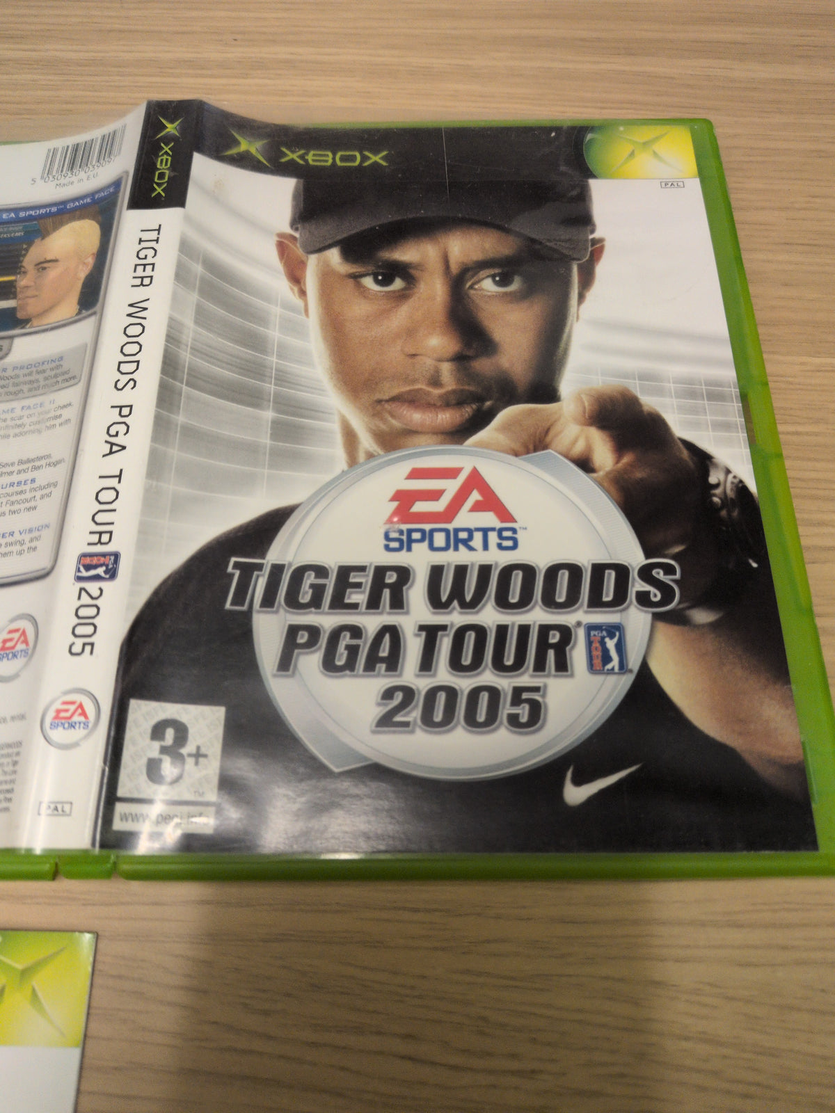 Tiger Woods PGA Tour 2005 original Xbox game