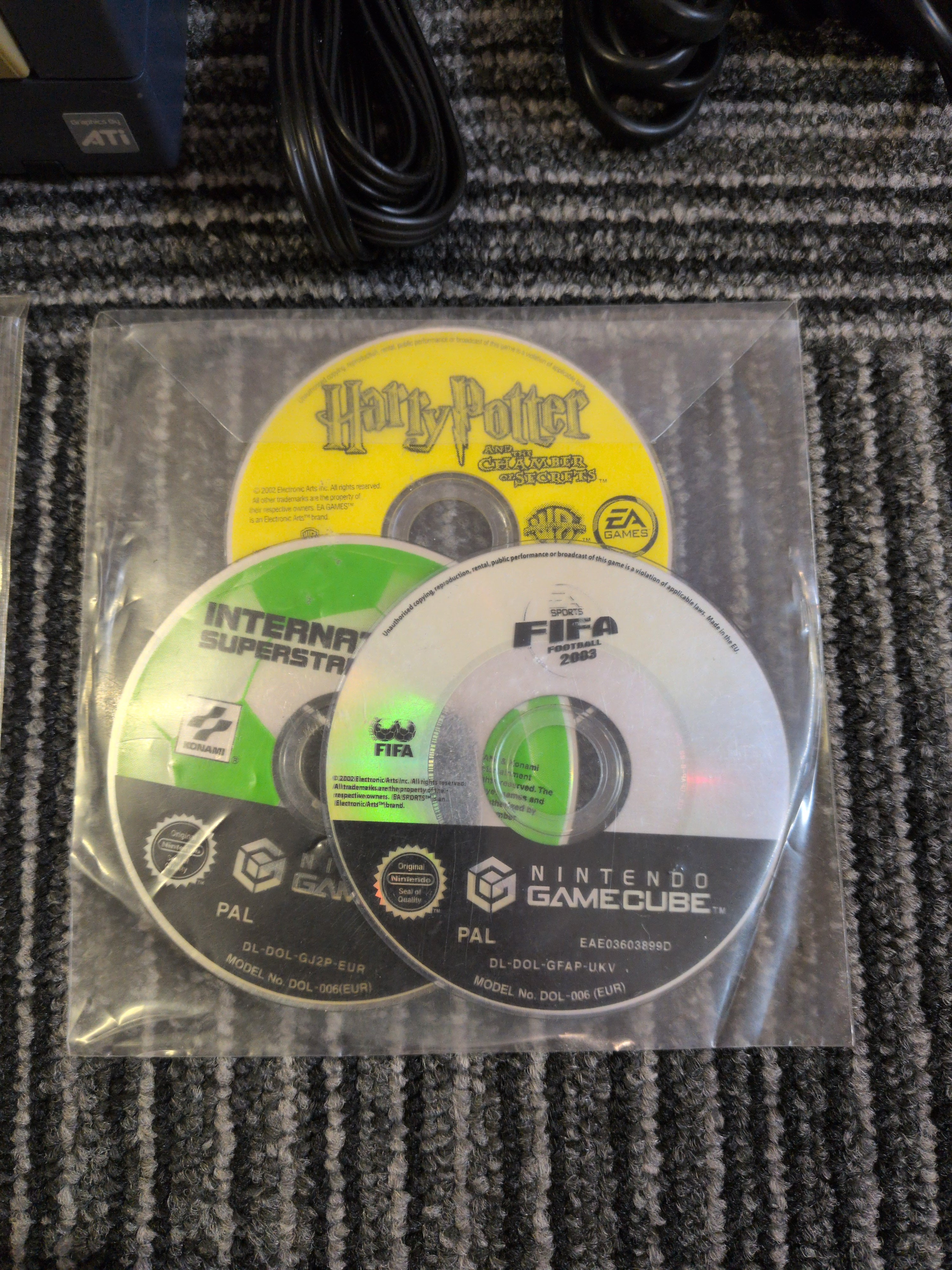 Nintendo GameCube Console Indigo & Games bundle