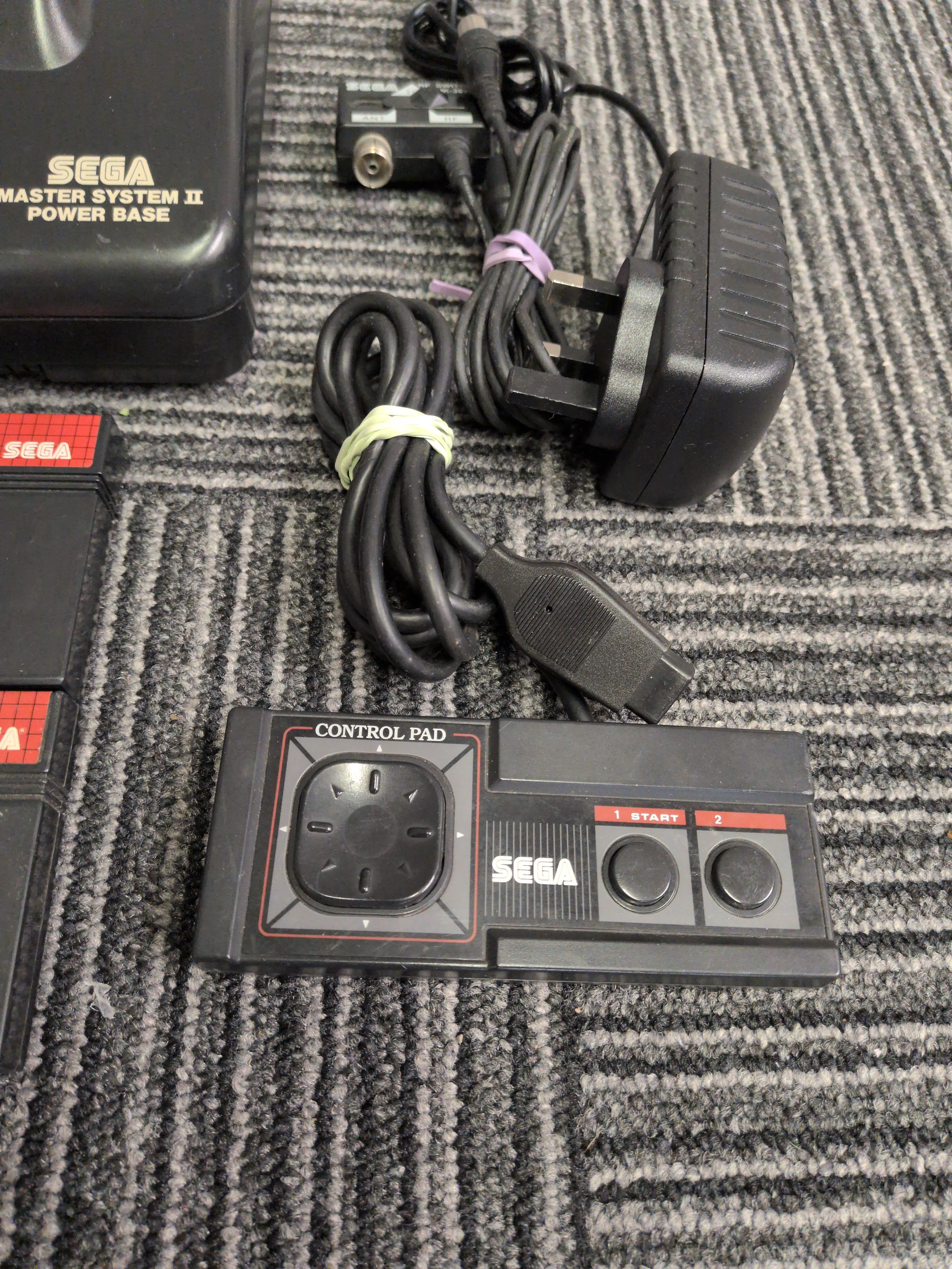 Sega Master System II Console & Games Bundle