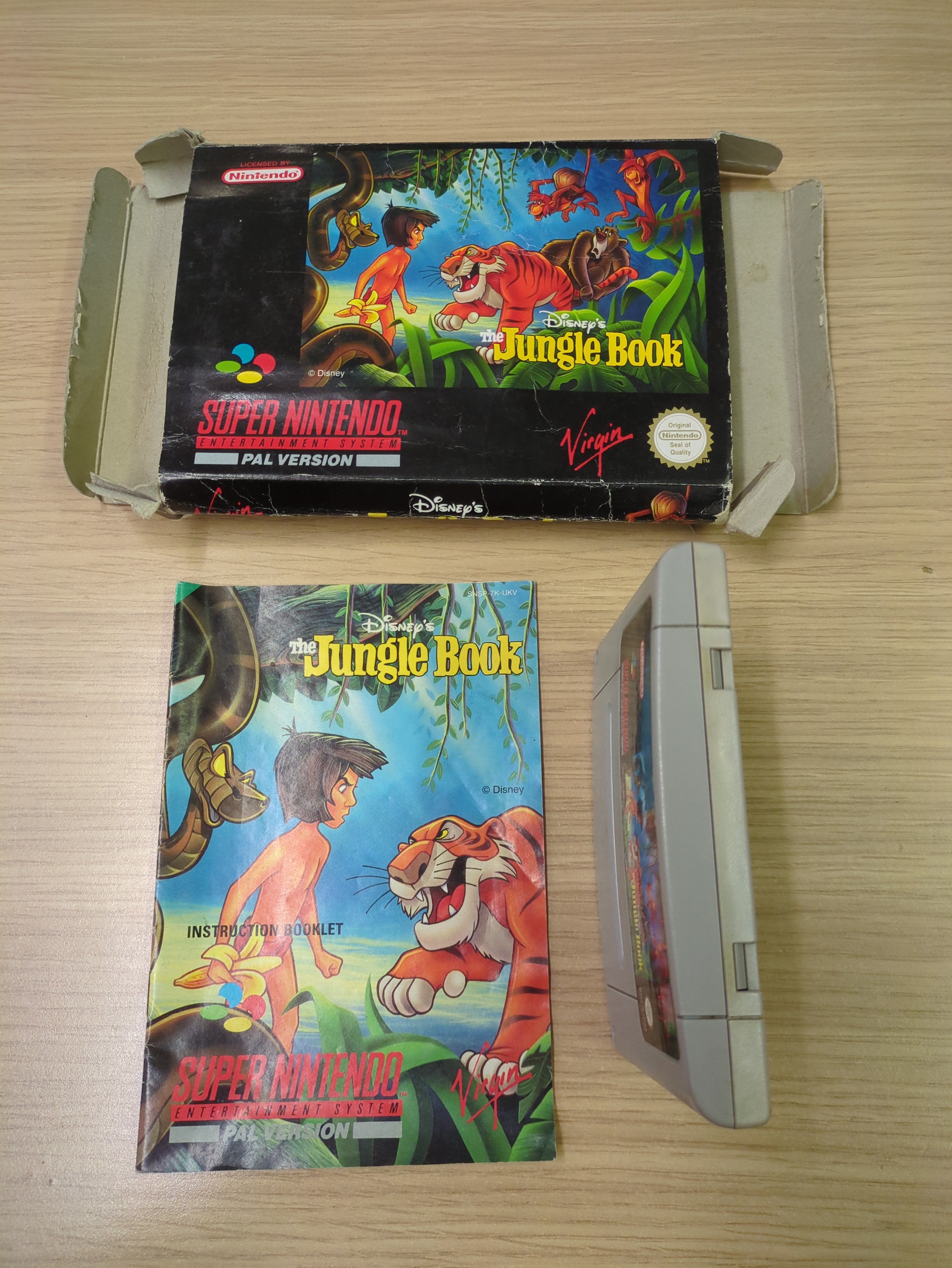Disney's The Jungle Book Super Nintendo SNES game boxed