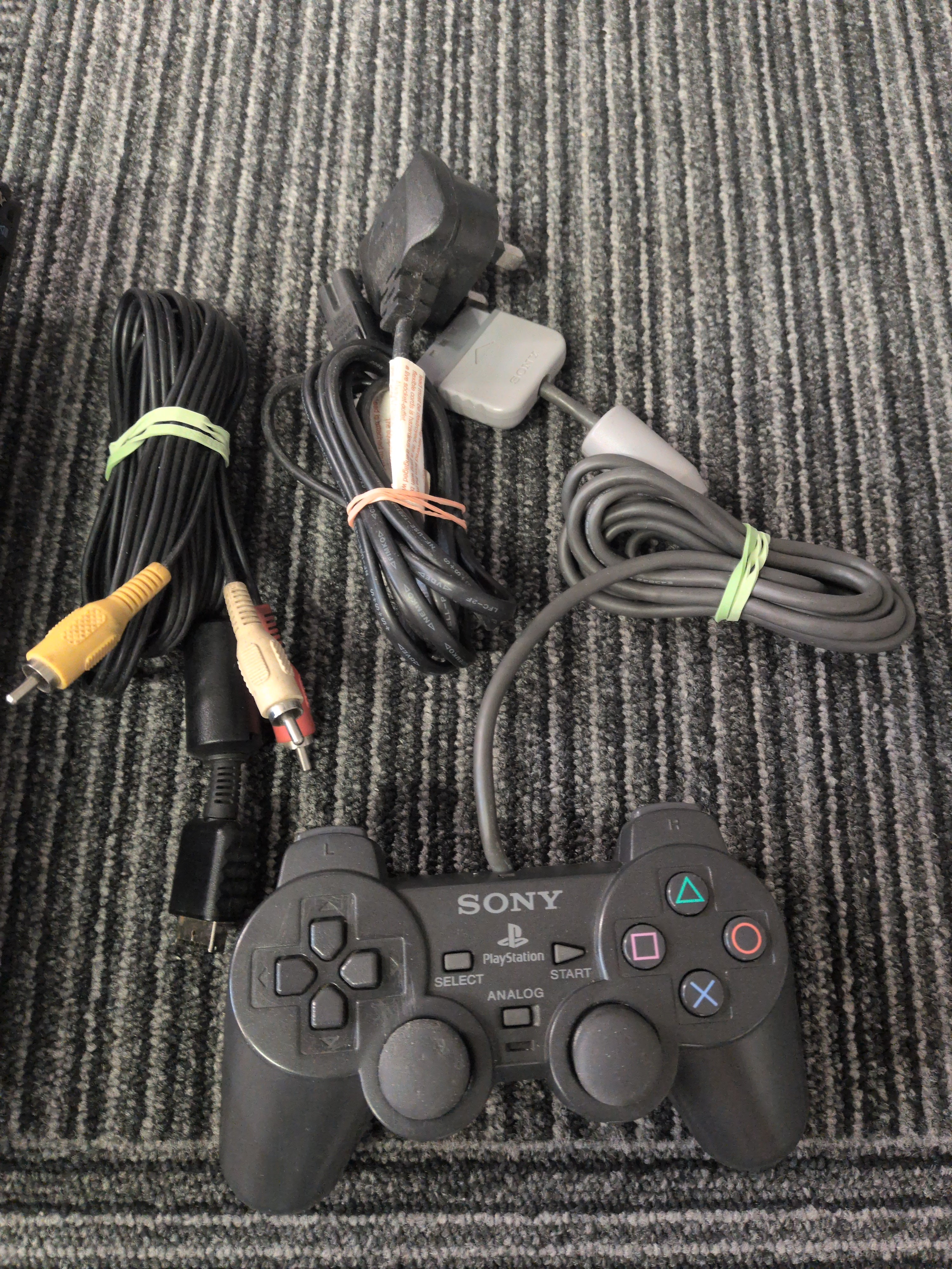Sony PlayStation 2 PS2 Console & Games Bundle