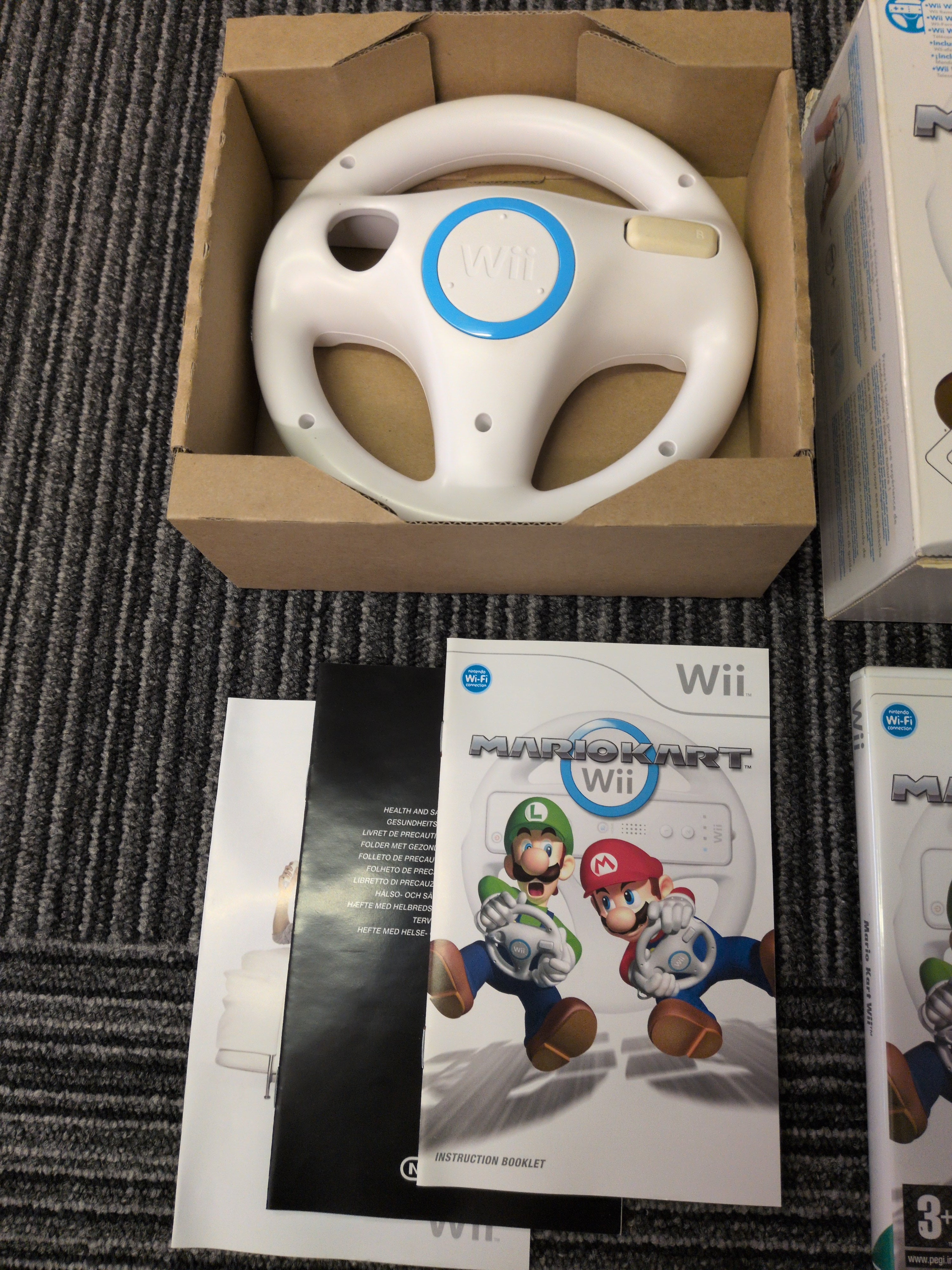 Mario Kart Wii Wheel Bundle Nintendo Wii Game
