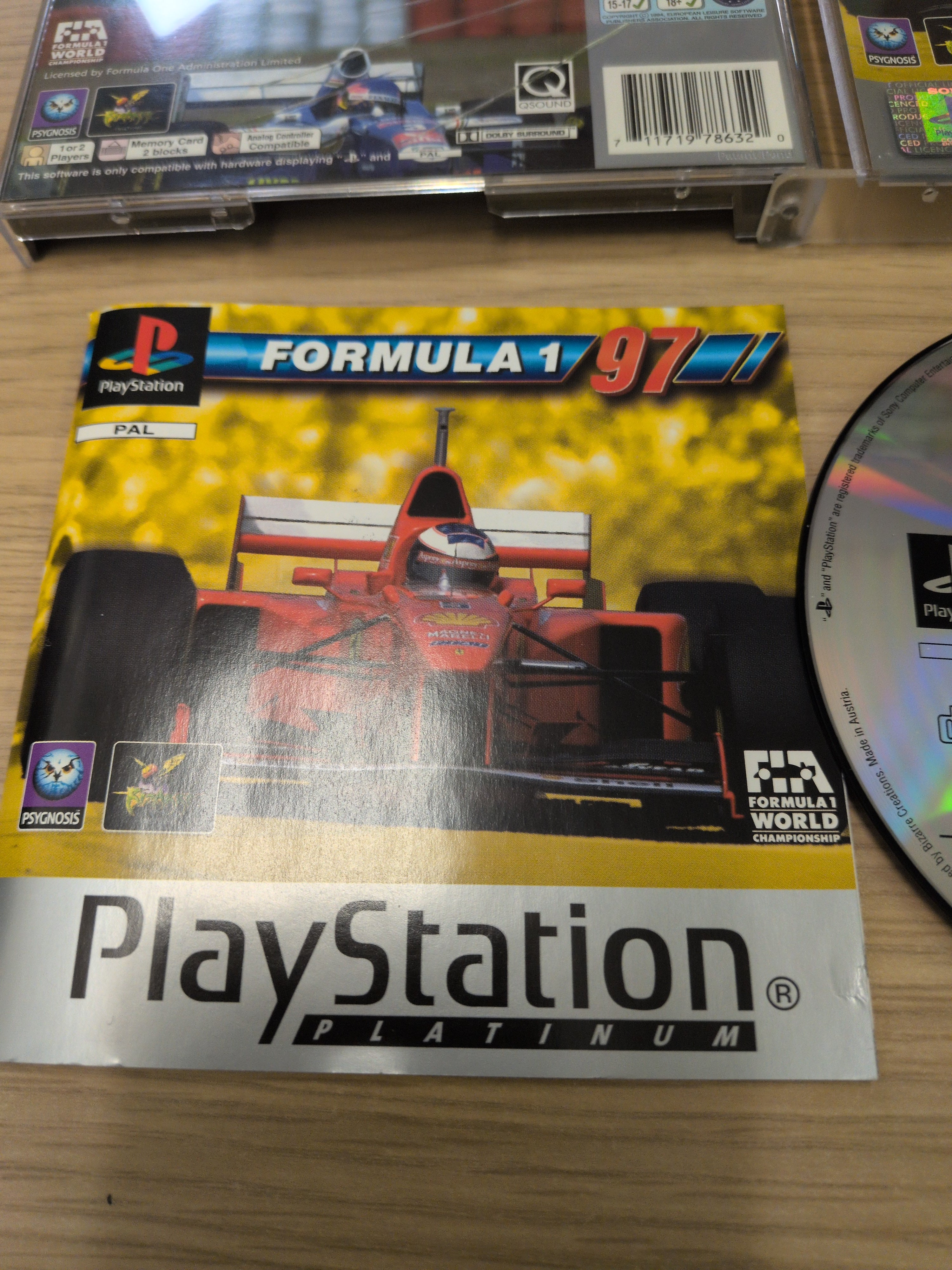 Formula 1 97 Platinum Sony PS1 game
