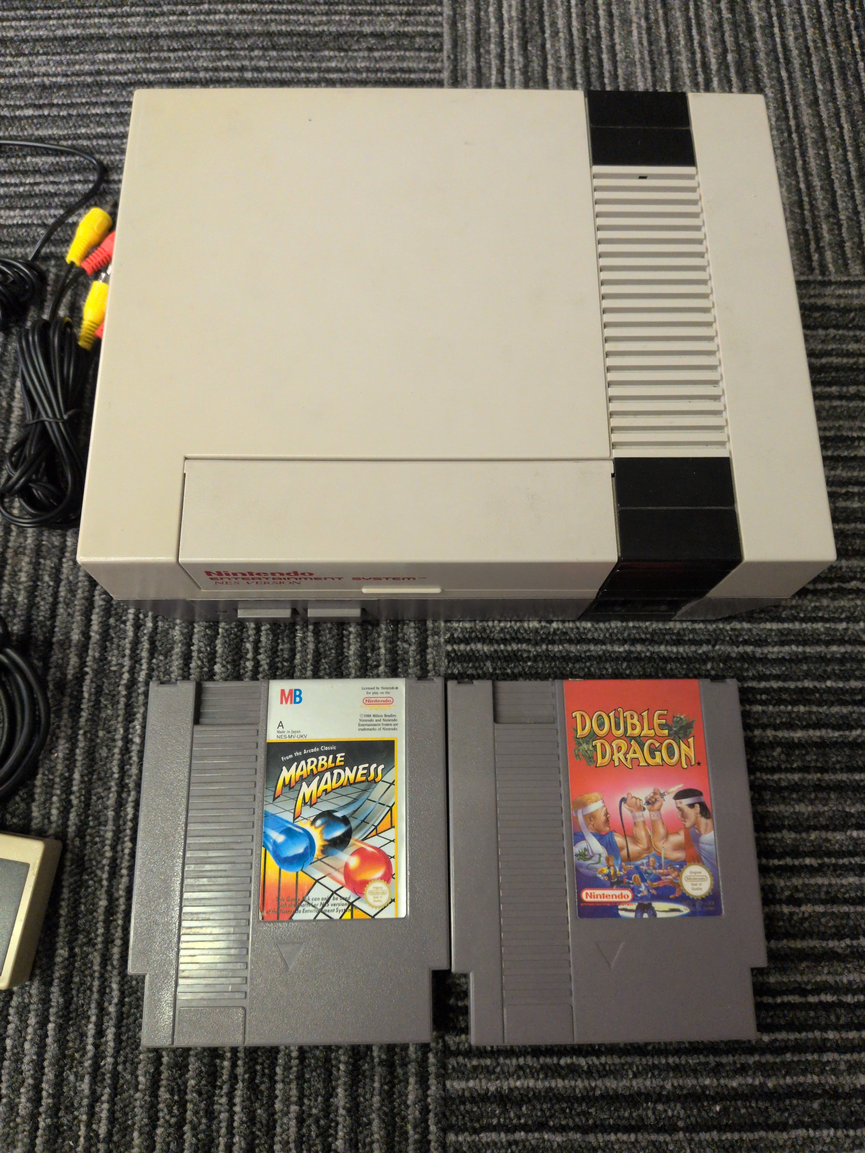 NES Nintendo Entertainment System Console with Games bundle