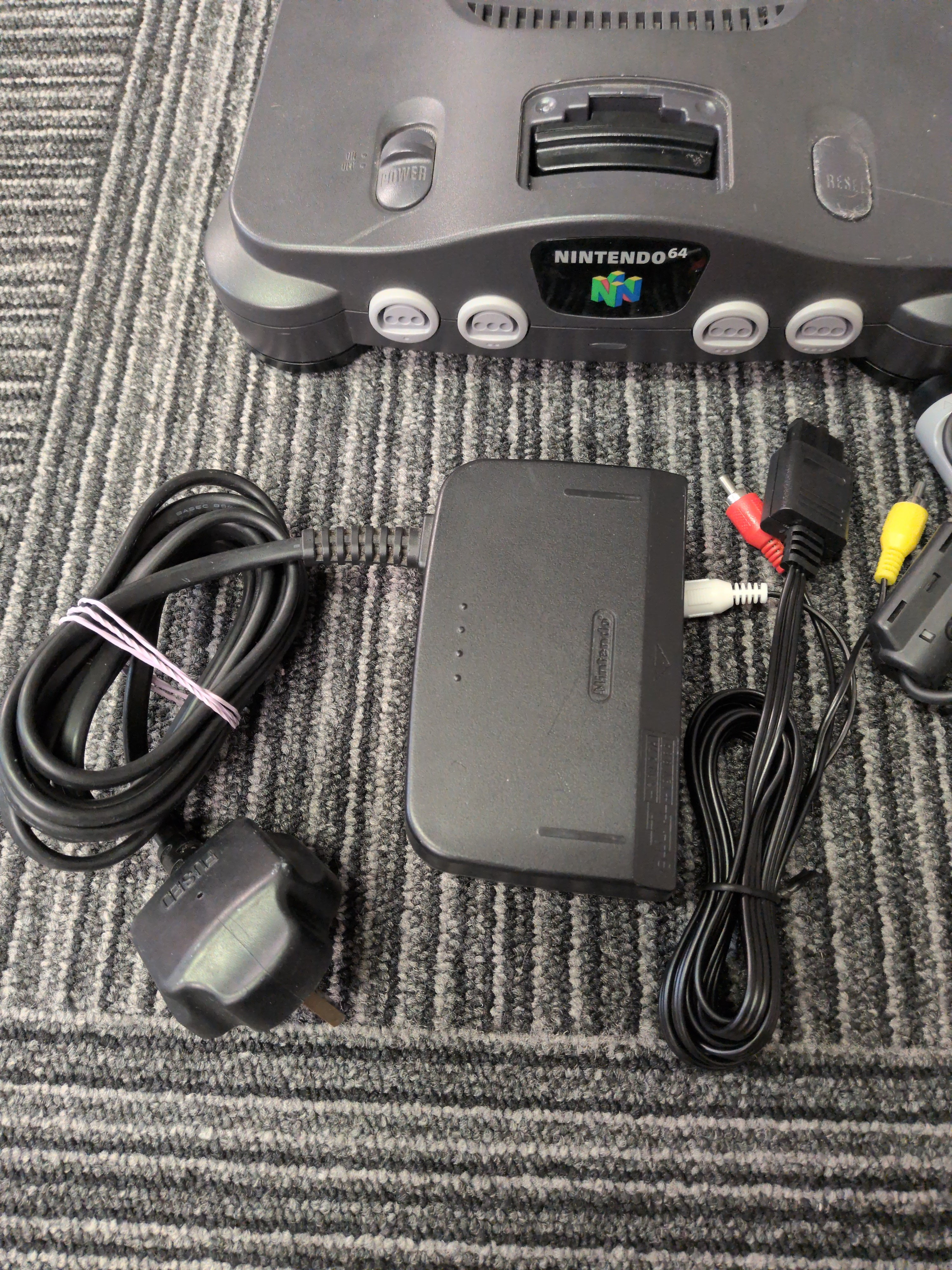 Nintendo 64 N64 Console With Games Bundle