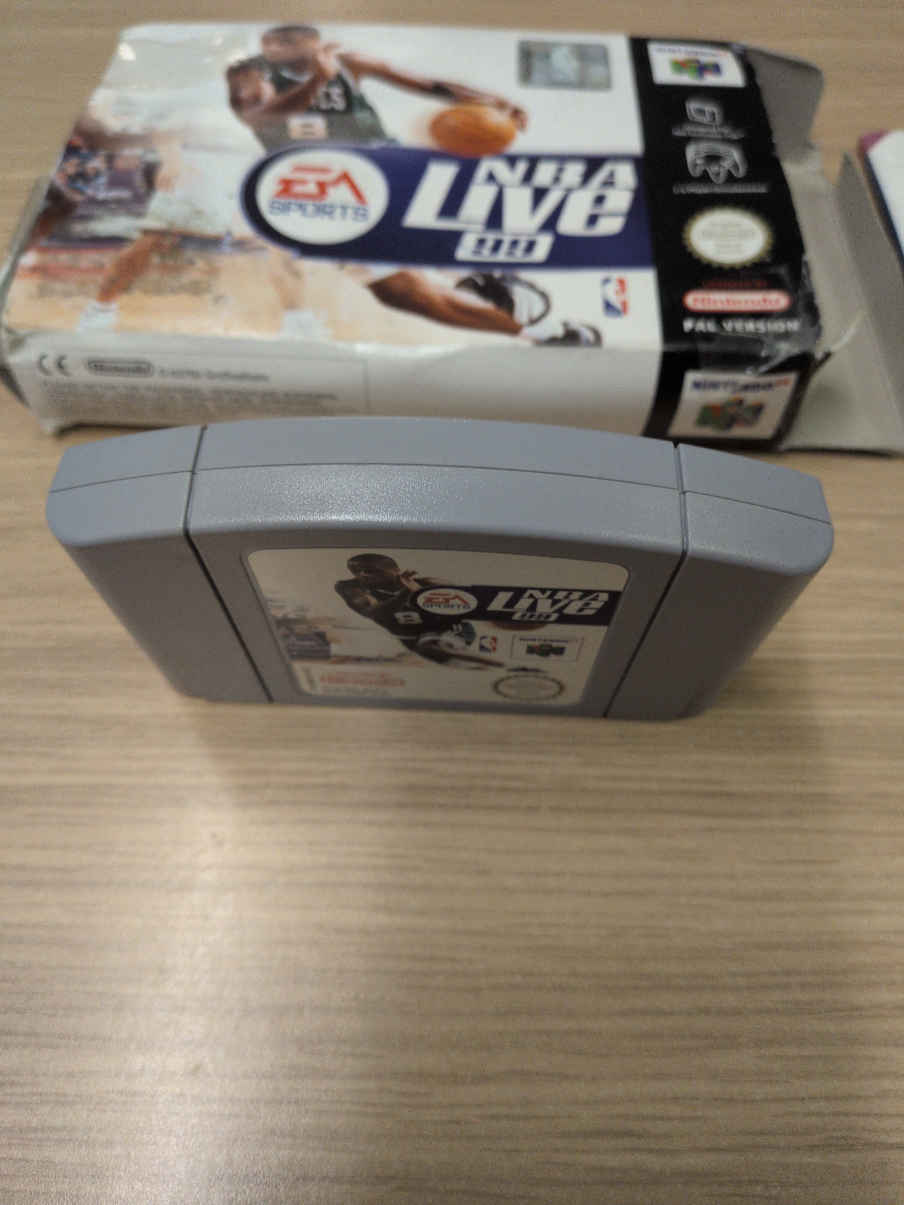 NBA Live 99 Nintendo N64 game