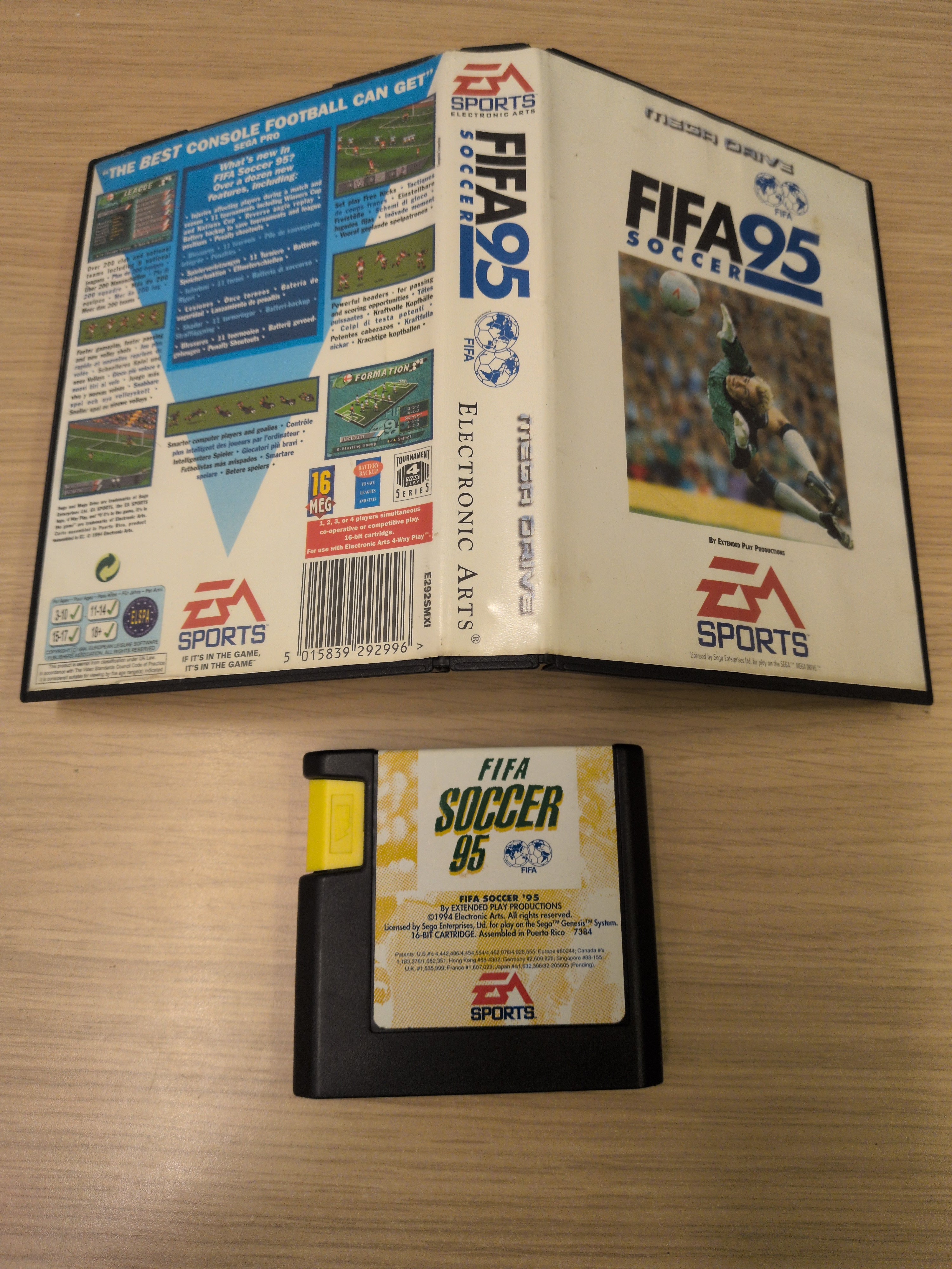 FIFA Soccer 95 Sega Mega Drive game