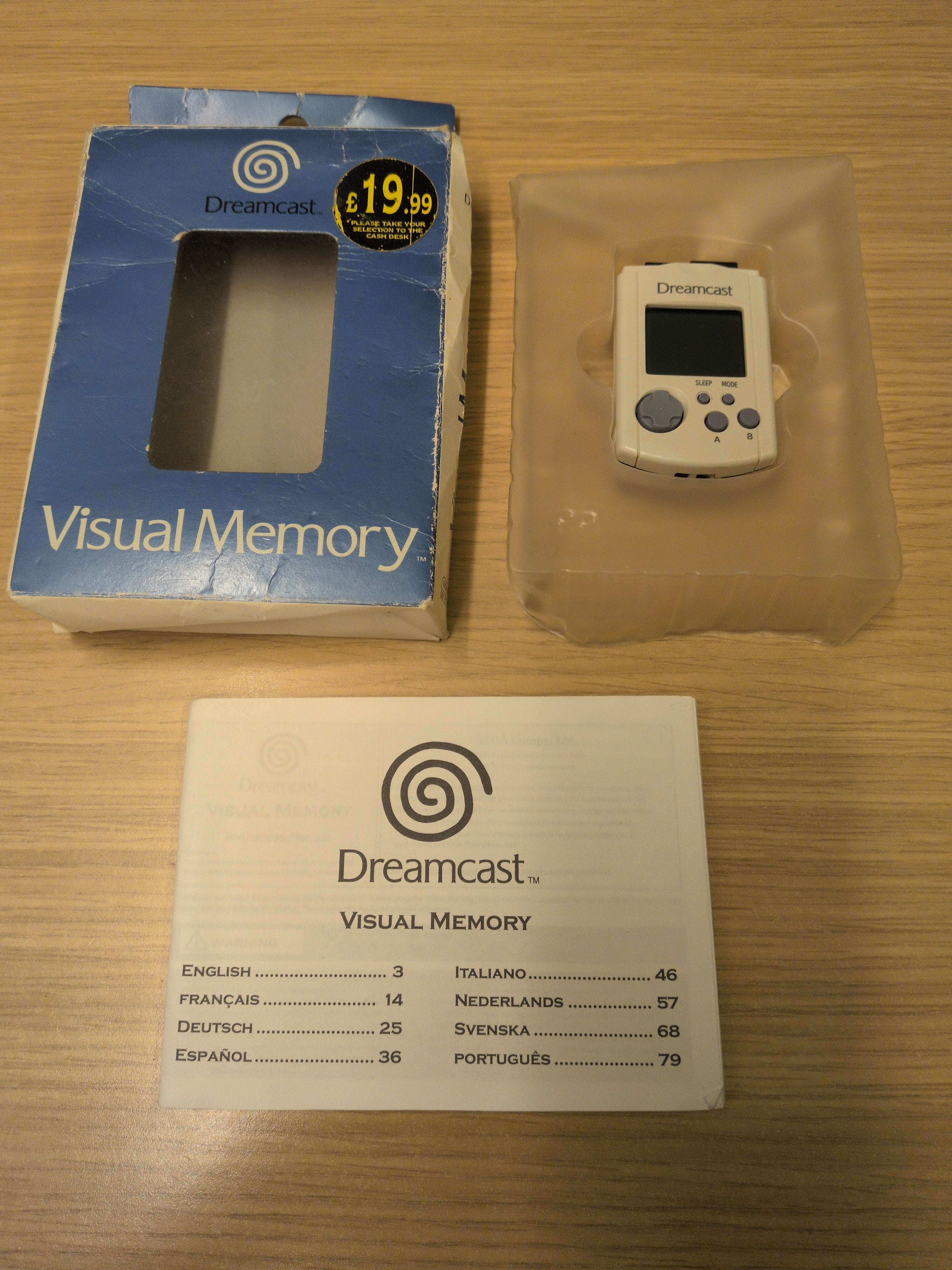 Sega Dreamcast VMU Visual Memory Unit boxed White