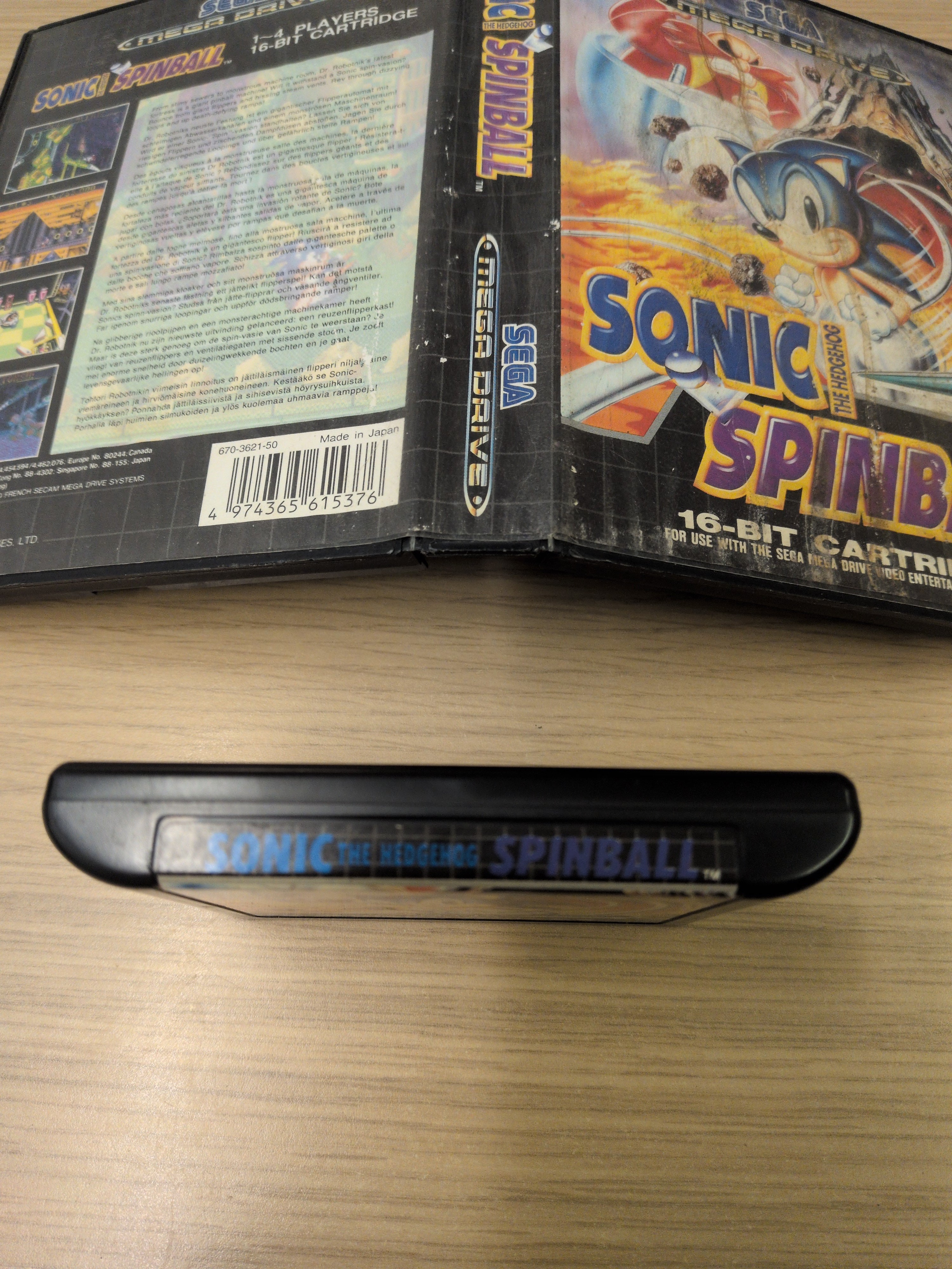 Sonic Spinball Sega Mega Drive game